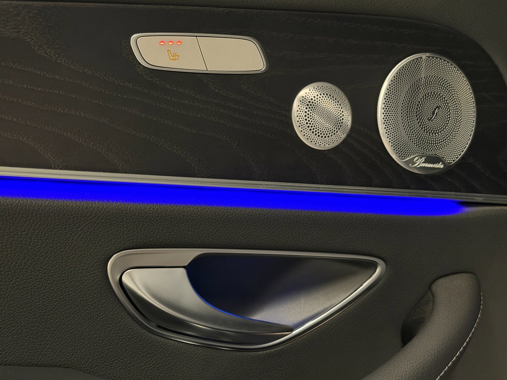 Foto van Mercedes-Benz E 200