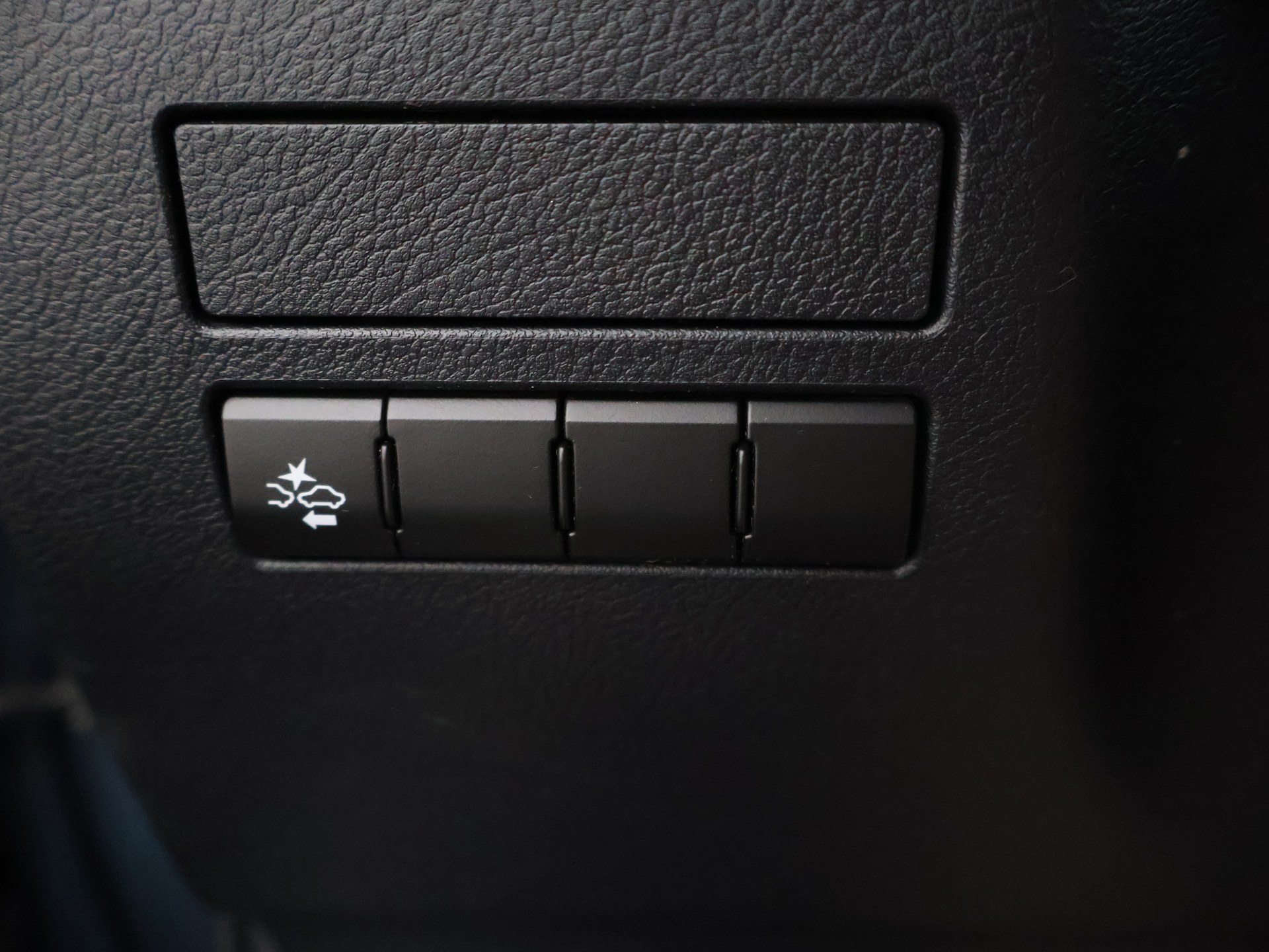 Foto van Lexus Lexus Nx300h