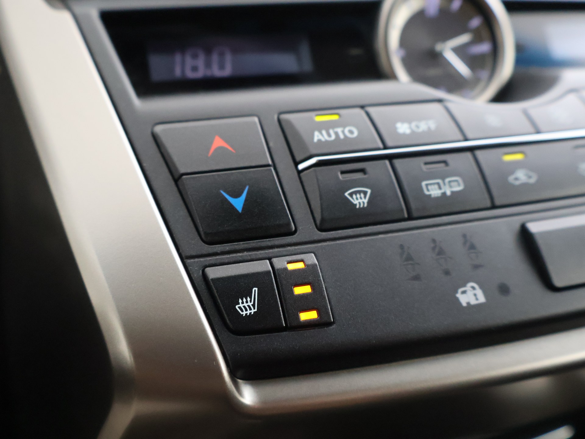 Foto van Lexus Lexus Nx300h
