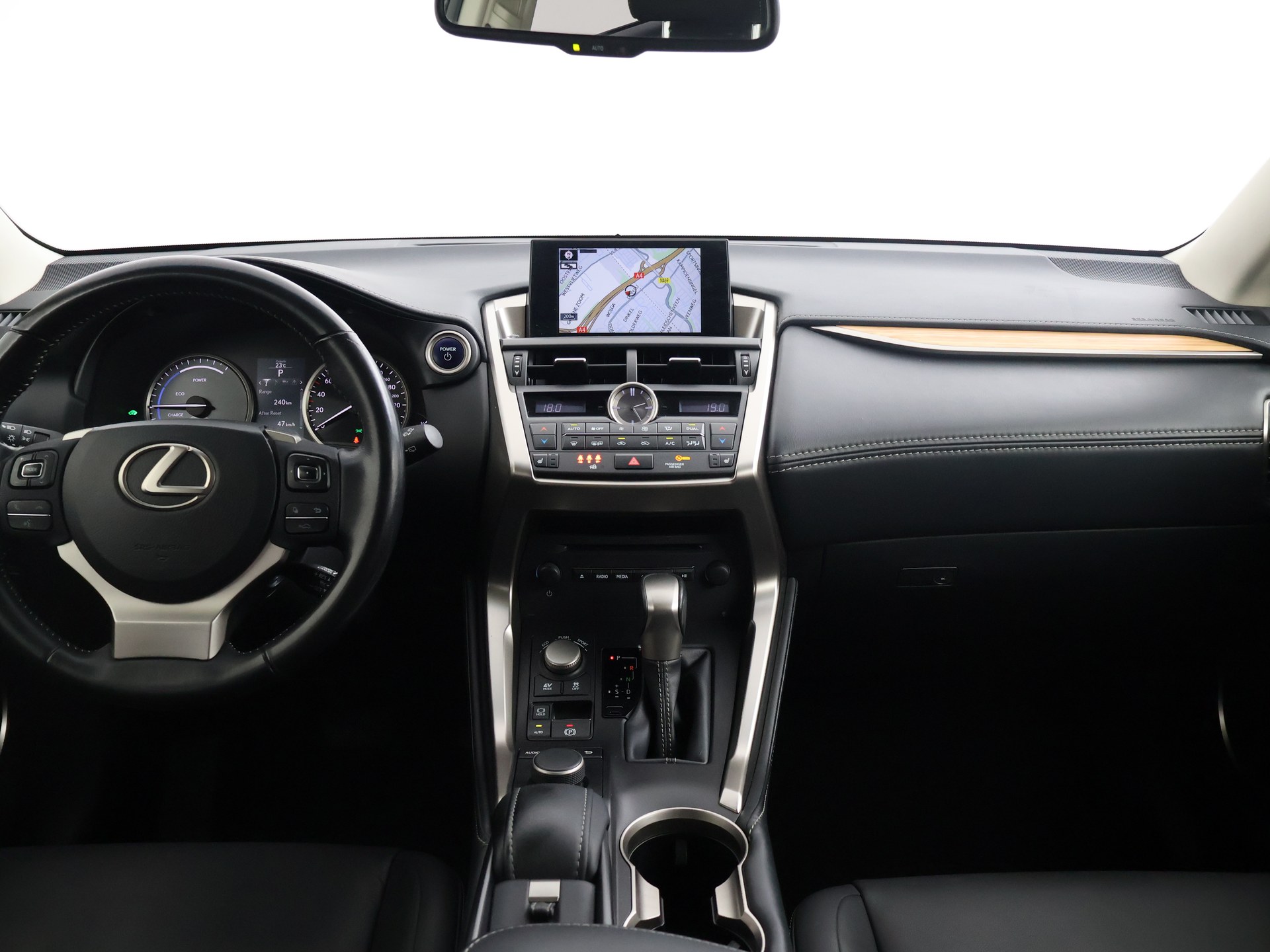 Foto van Lexus Lexus Nx300h