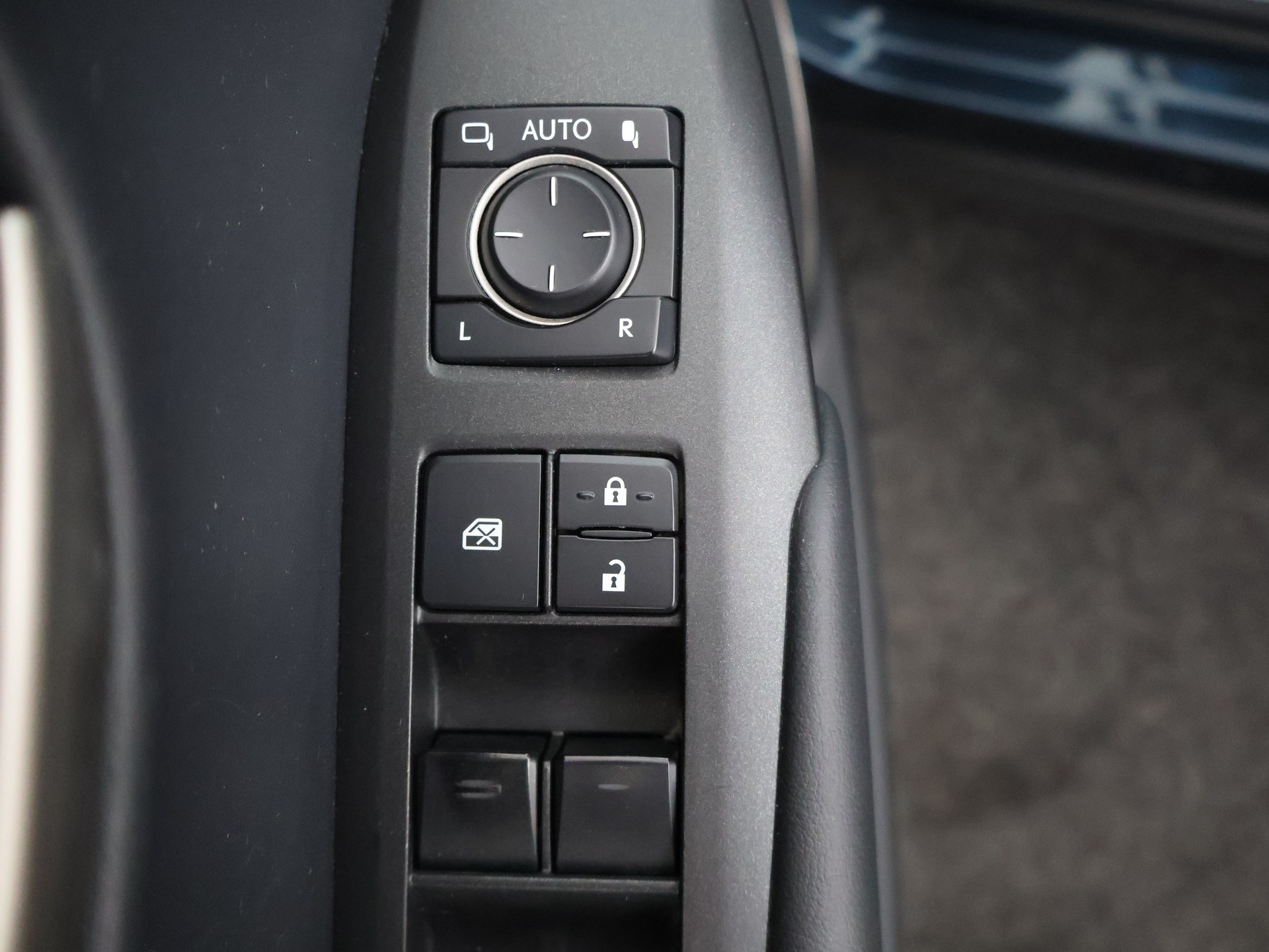 Foto van Lexus Lexus Nx300h