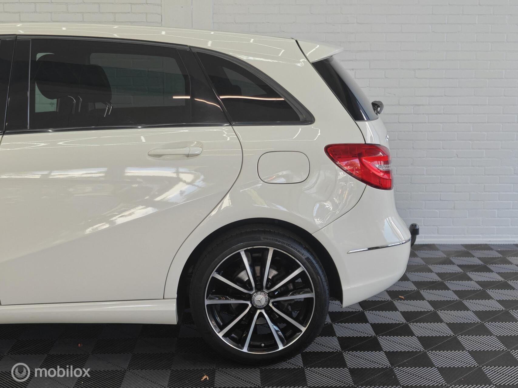 Foto van Mercedes-Benz B 200