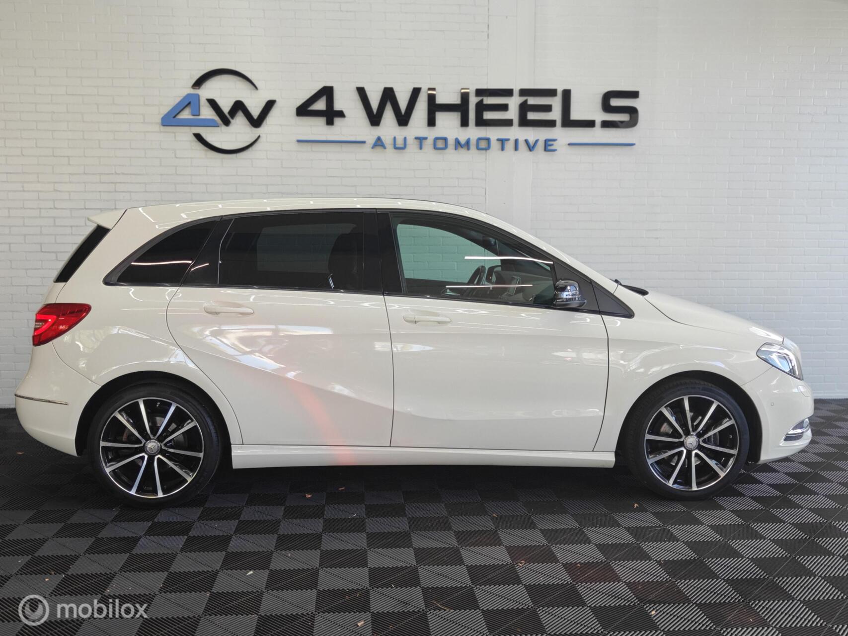 Foto van Mercedes-Benz B 200