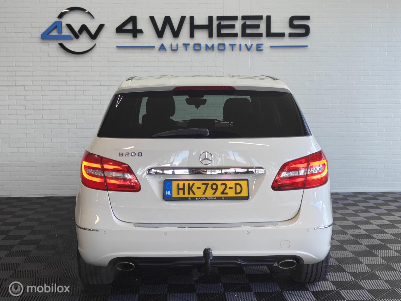 Foto van Mercedes-Benz B 200
