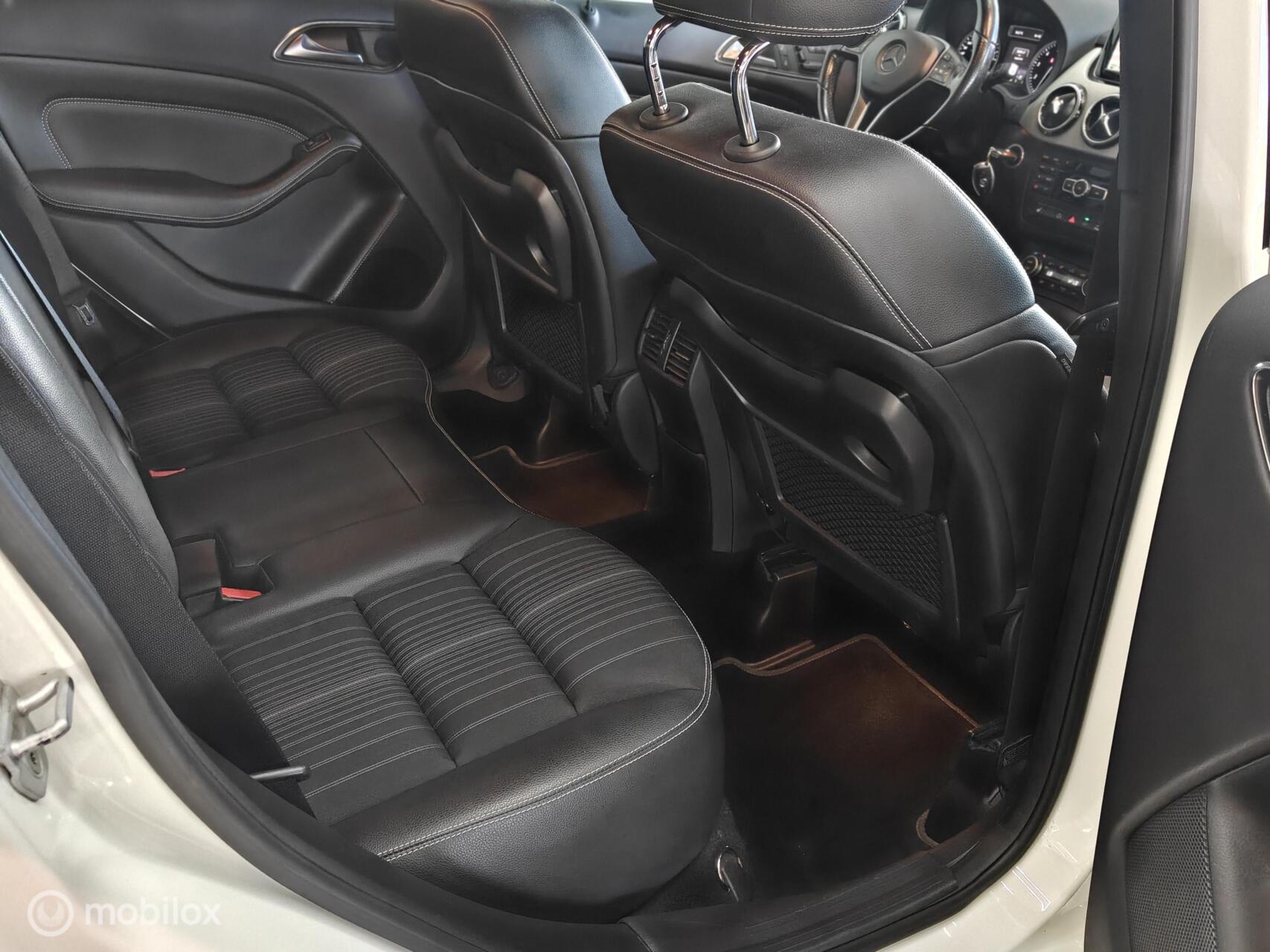 Foto van Mercedes-Benz B 200