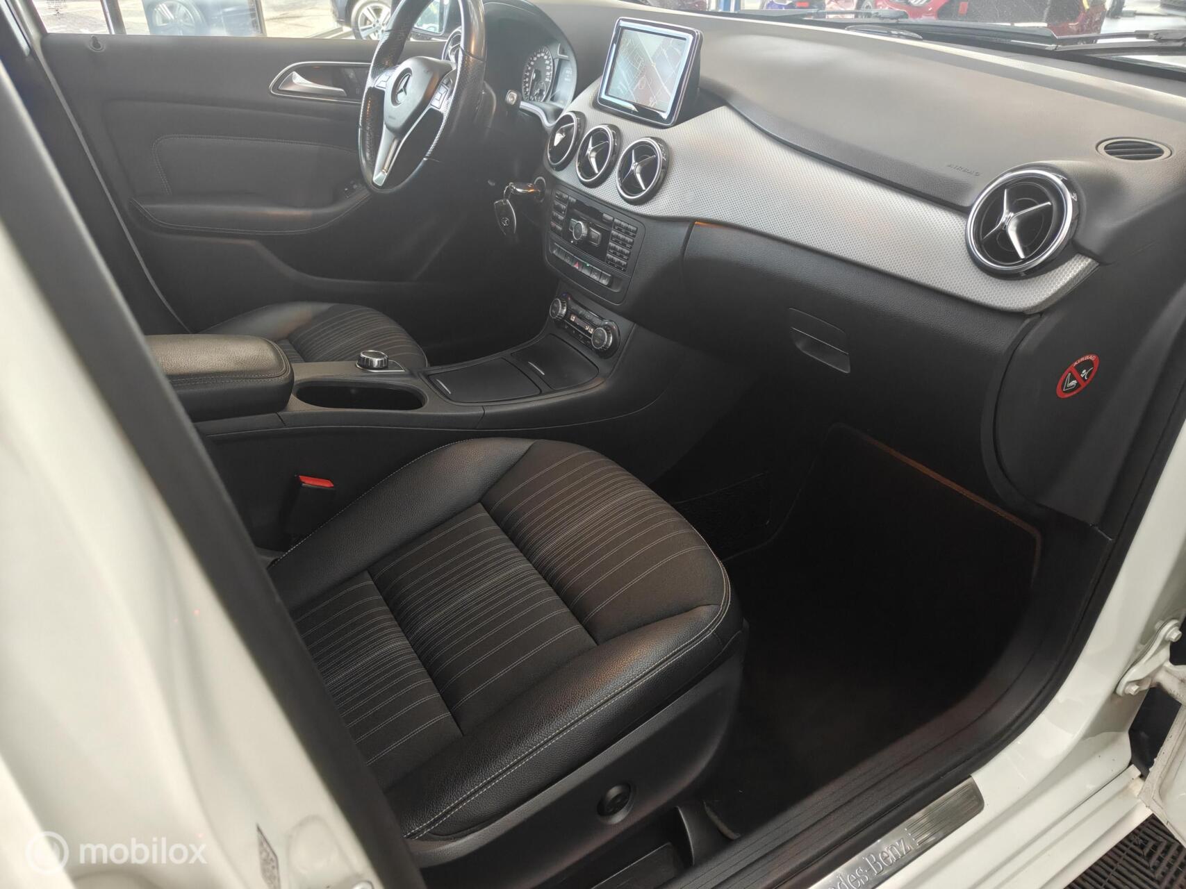 Foto van Mercedes-Benz B 200