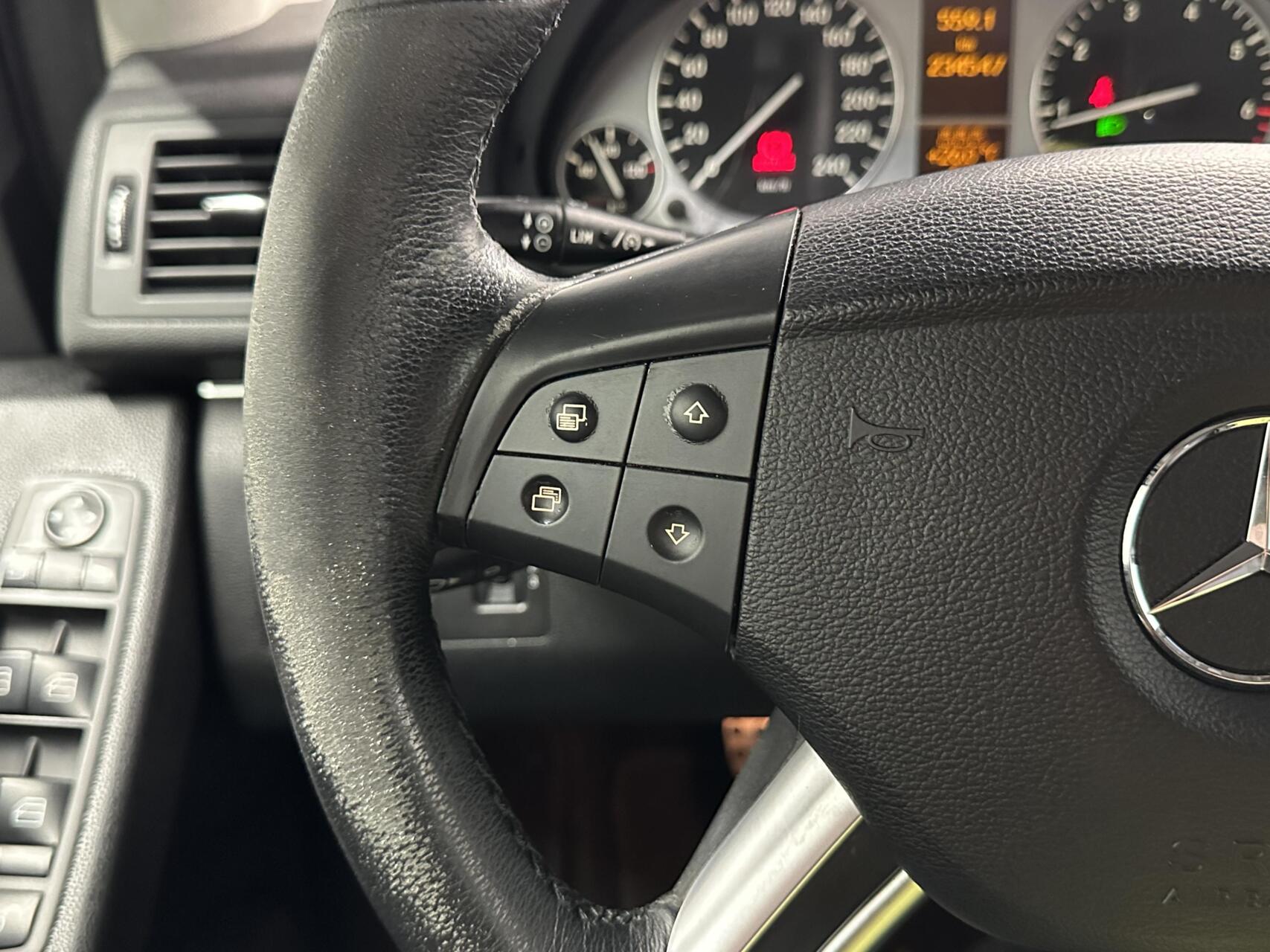 Foto van Mercedes-Benz B 200