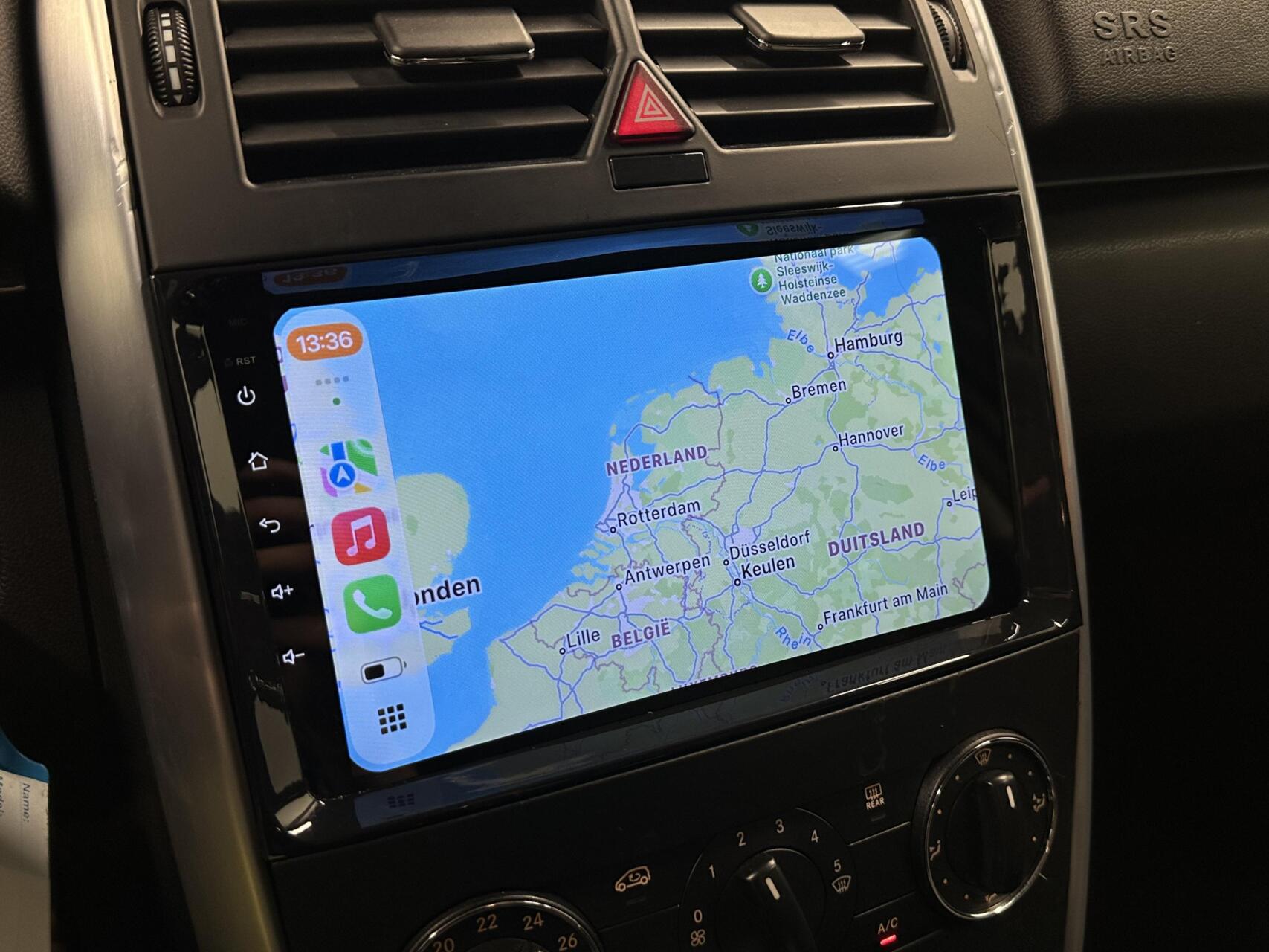 Foto van Mercedes-Benz B 200