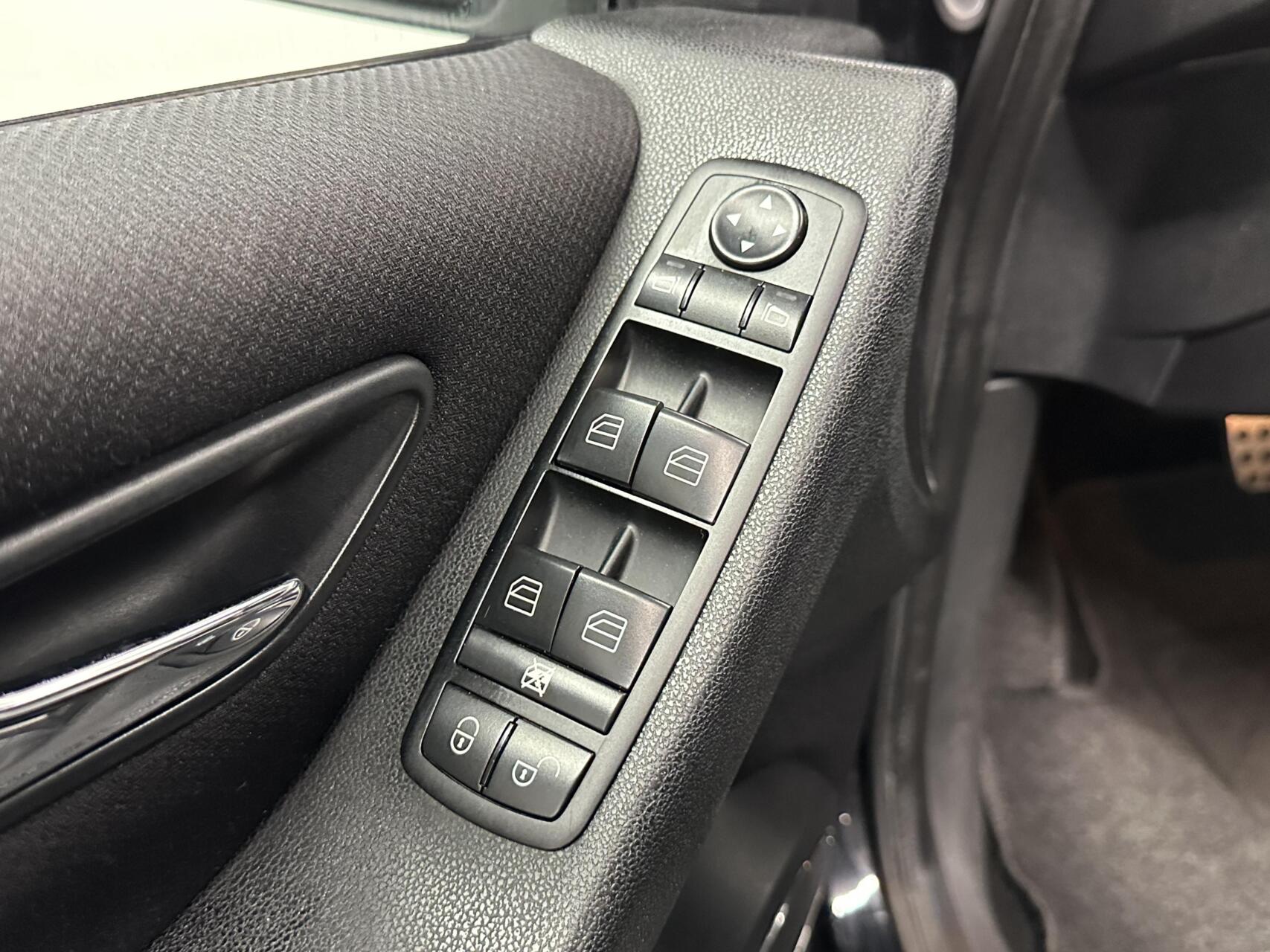 Foto van Mercedes-Benz B 200