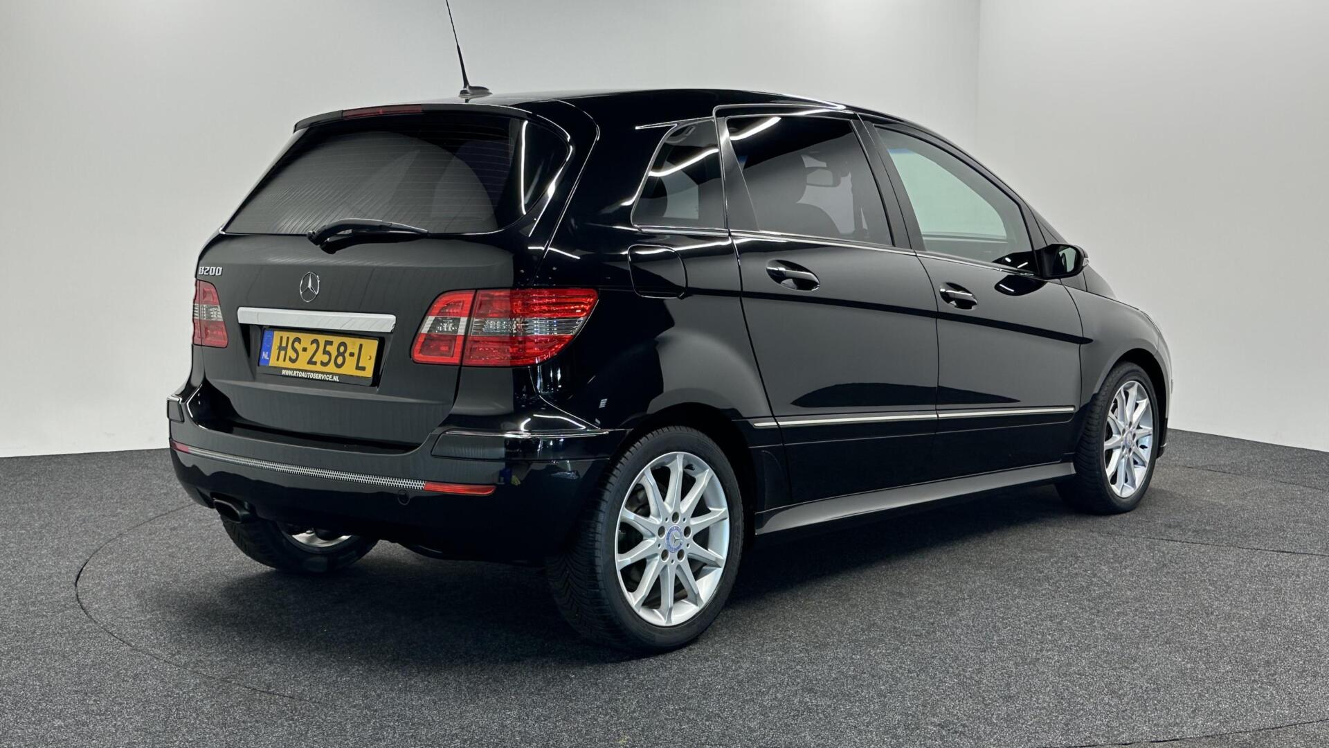 Foto van Mercedes-Benz B 200