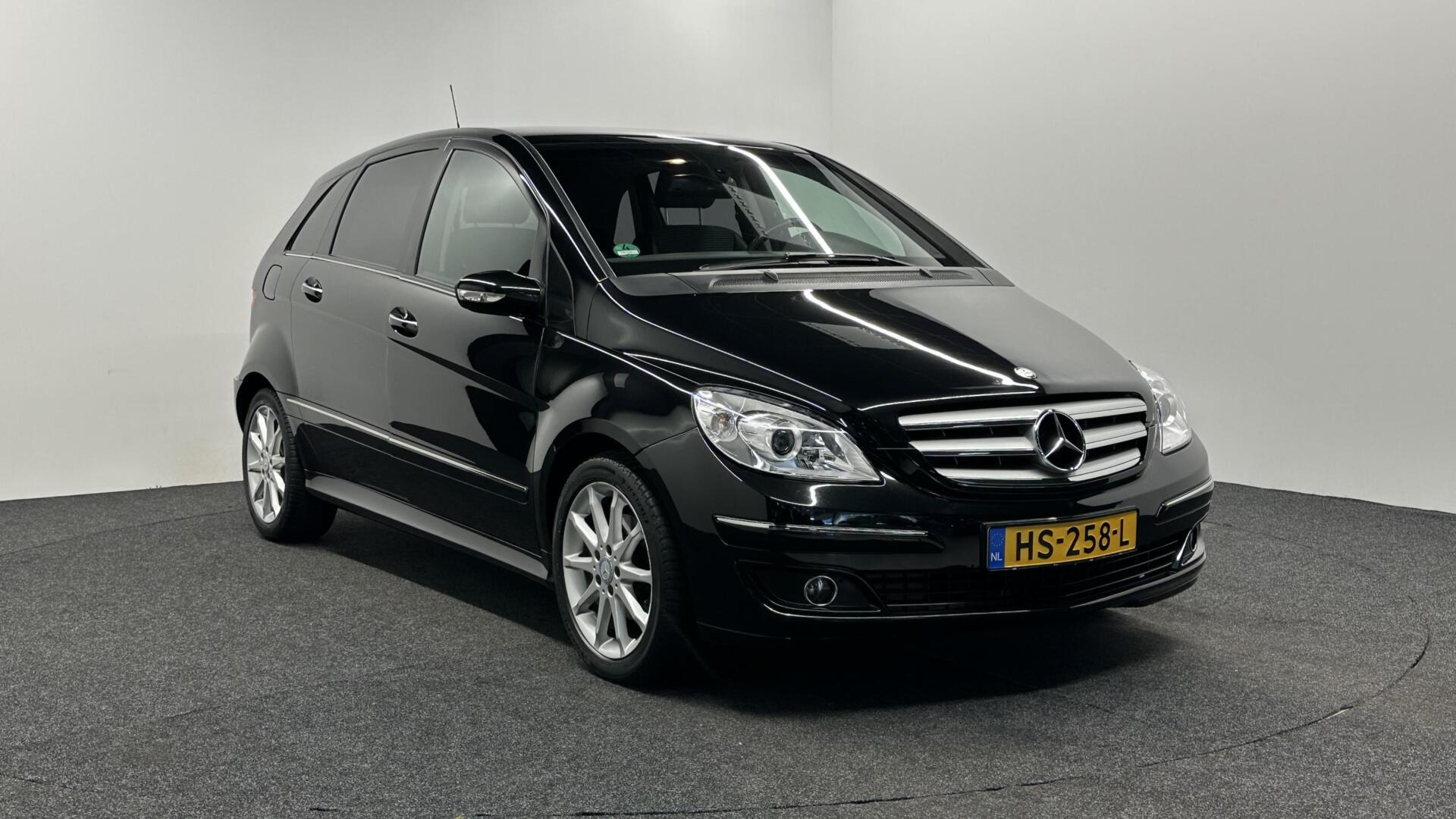 Foto van Mercedes-Benz B 200