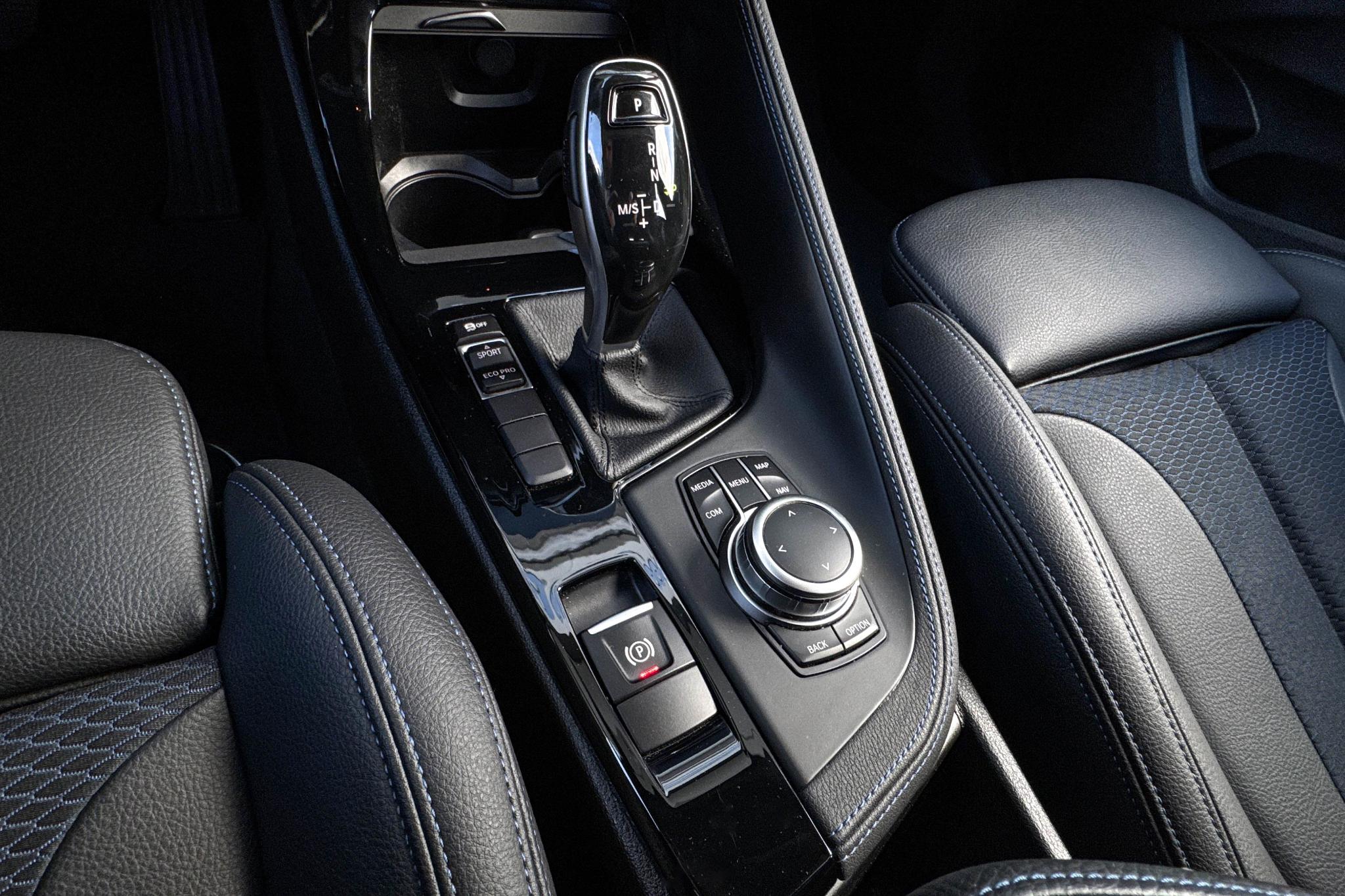Foto van BMW X1 Sdrive18i