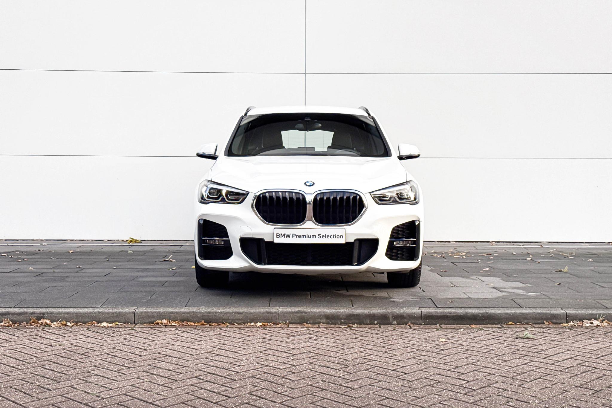 Foto van BMW X1 Sdrive18i