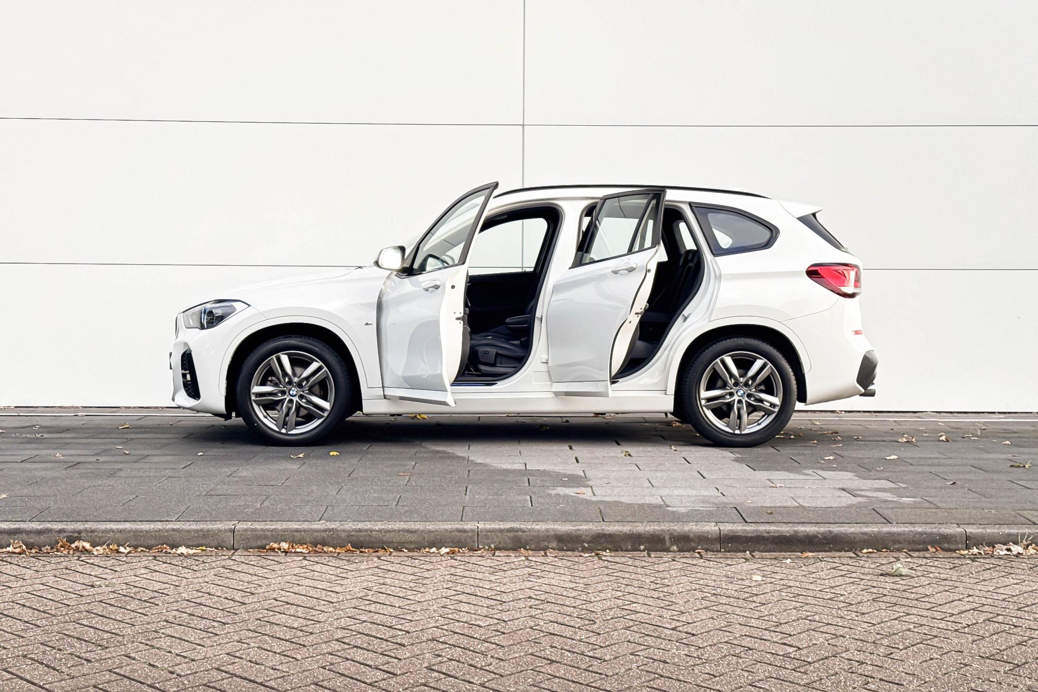 Foto van BMW X1 Sdrive18i