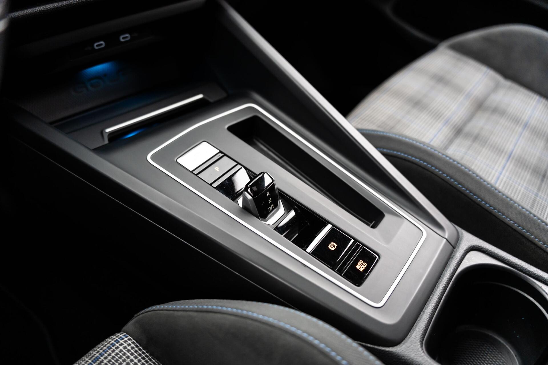 Foto van Volkswagen Golf GTE