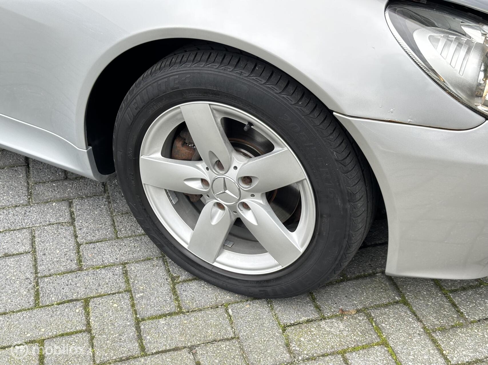 Foto van Mercedes-Benz SLK 200 Kompressor