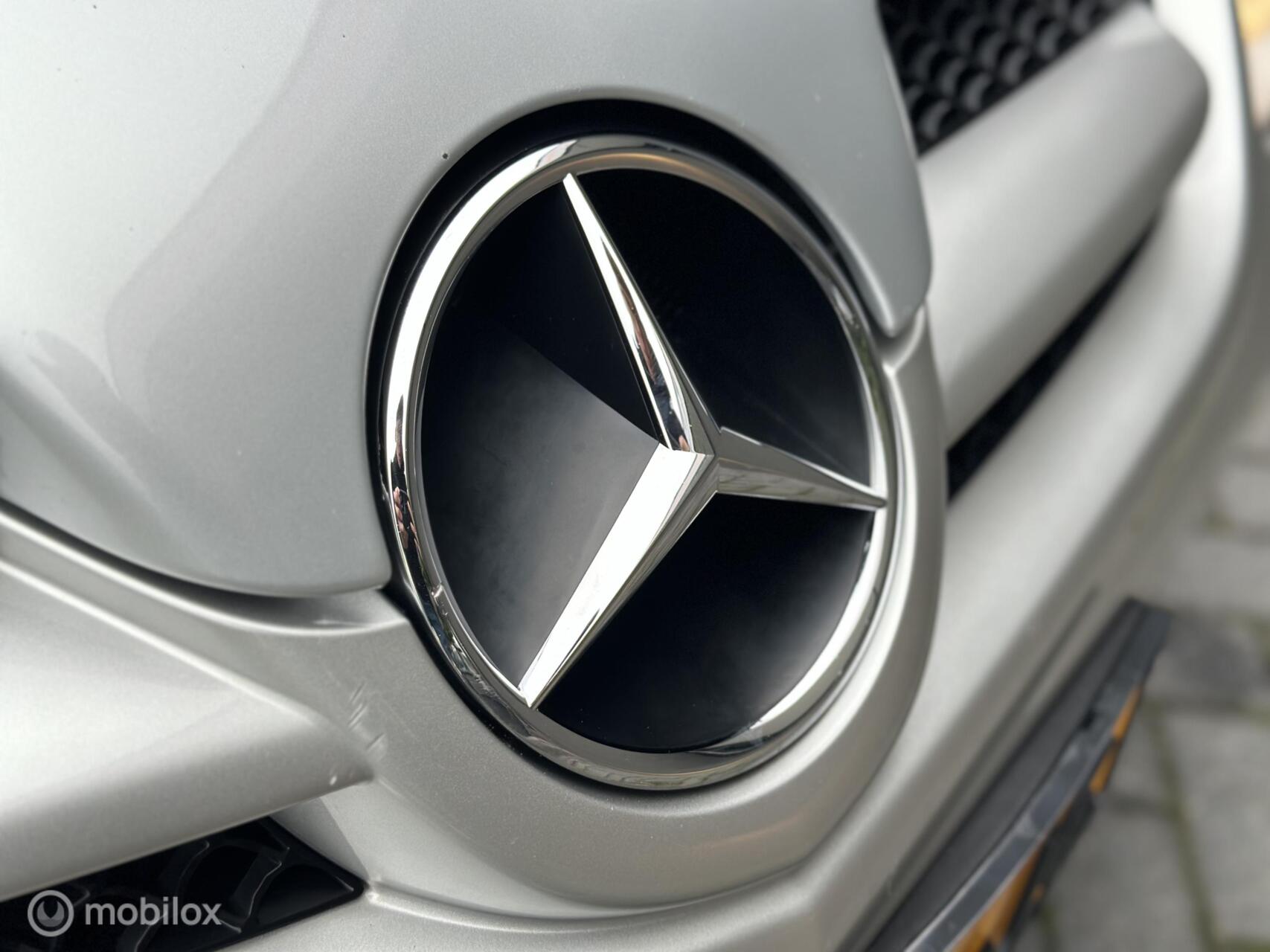Foto van Mercedes-Benz SLK 200 Kompressor