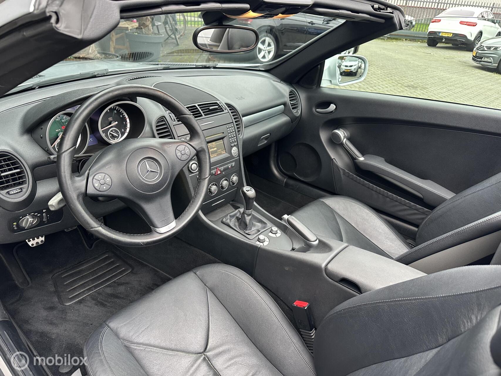 Foto van Mercedes-Benz SLK 200 Kompressor