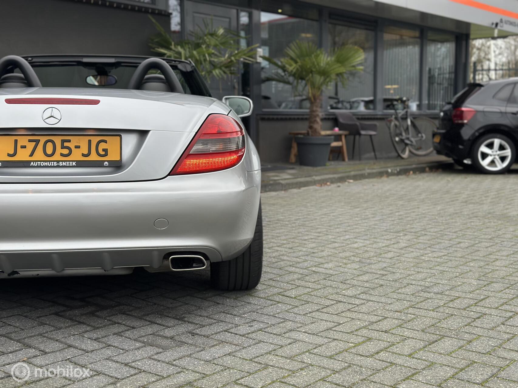 Foto van Mercedes-Benz SLK 200 Kompressor
