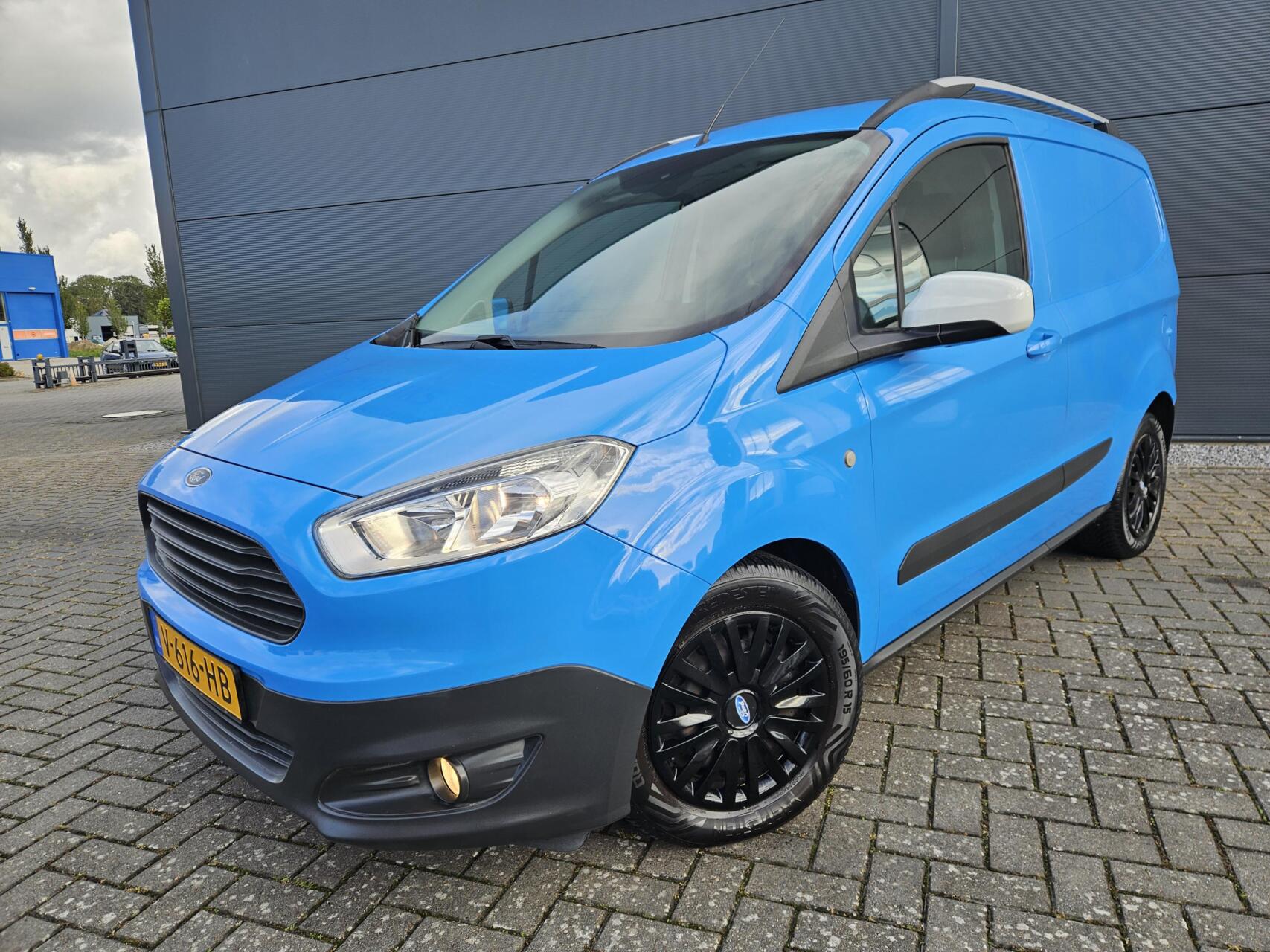 Foto van Ford Transit Courier