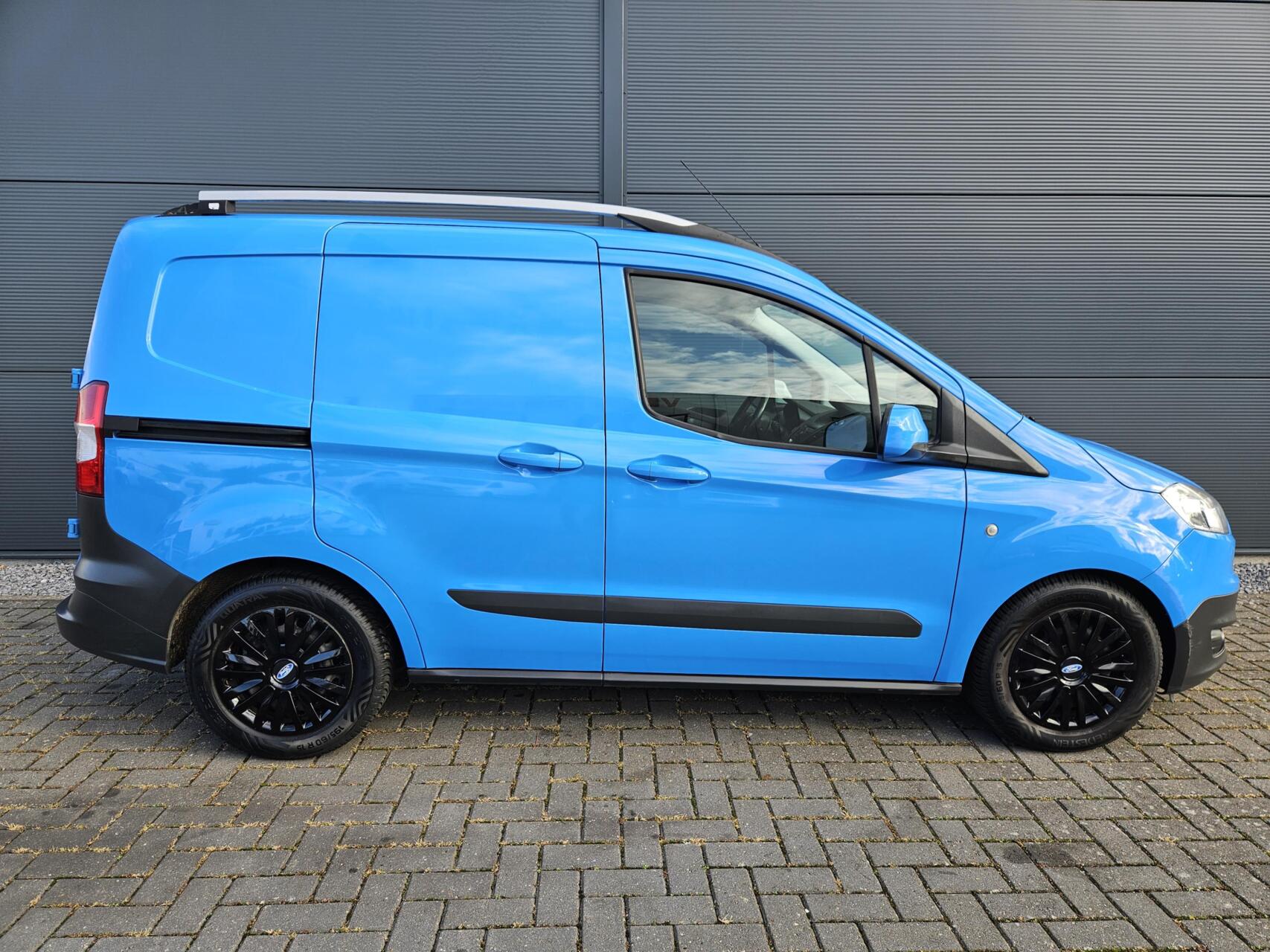Foto van Ford Transit Courier