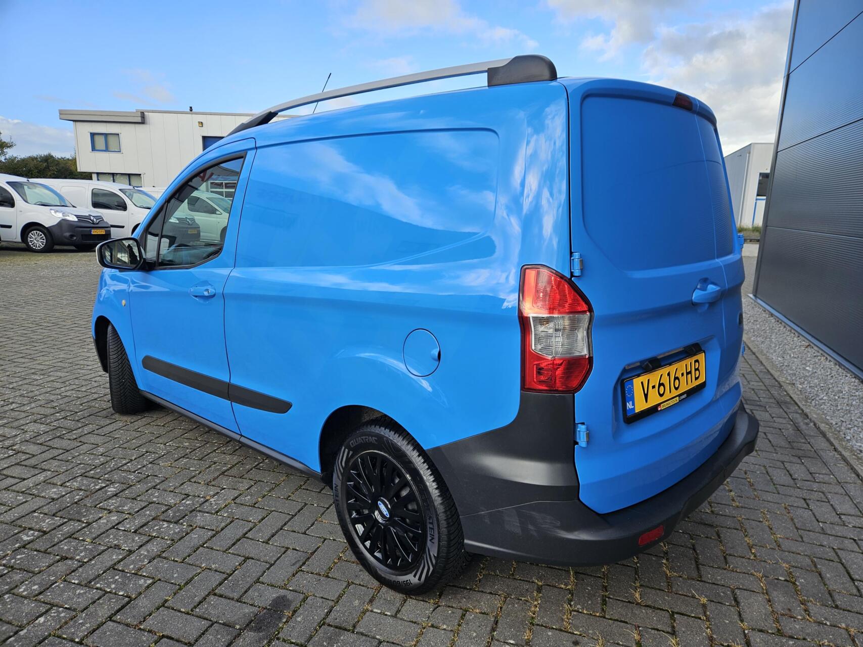 Foto van Ford Transit Courier