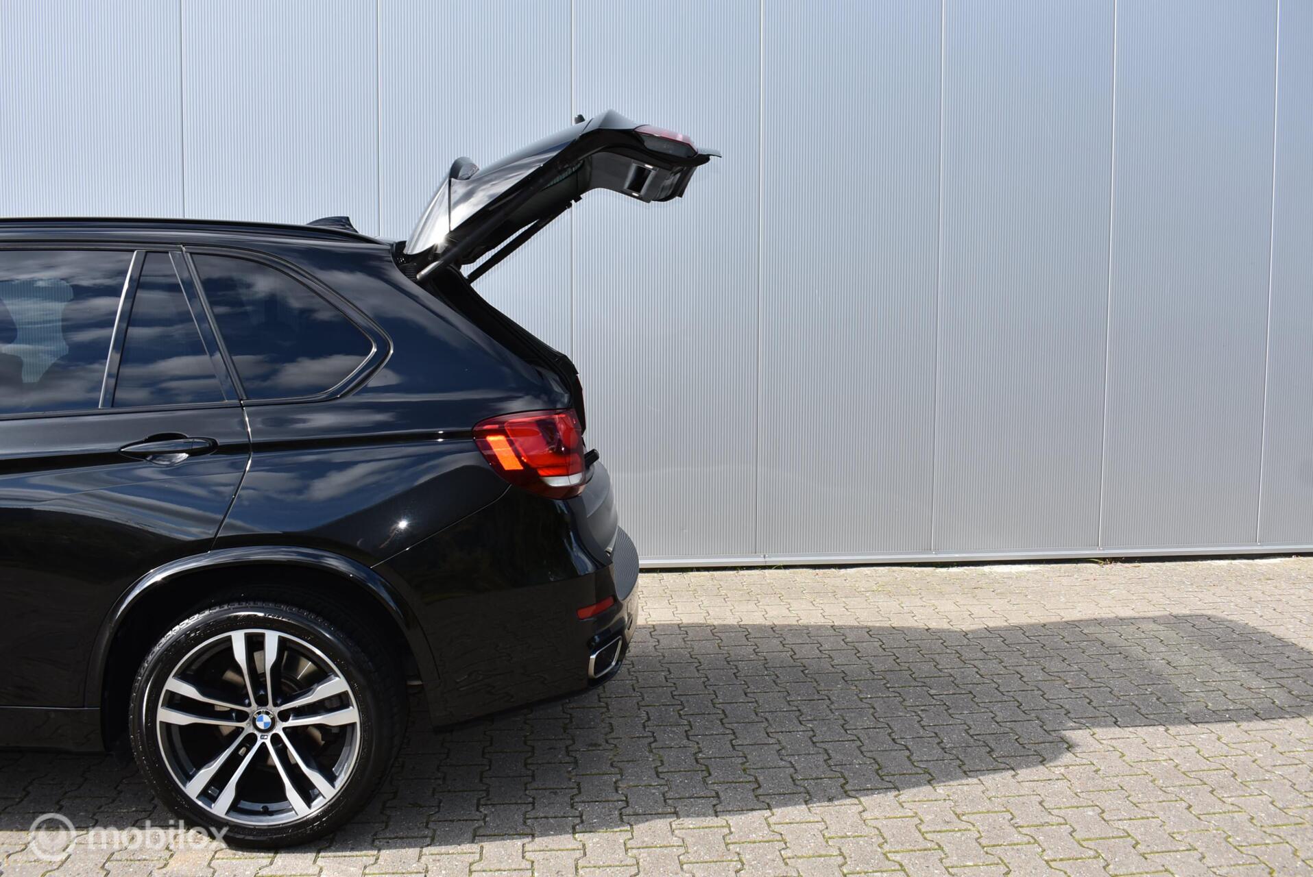 Foto van BMW X5 Xdrive40d