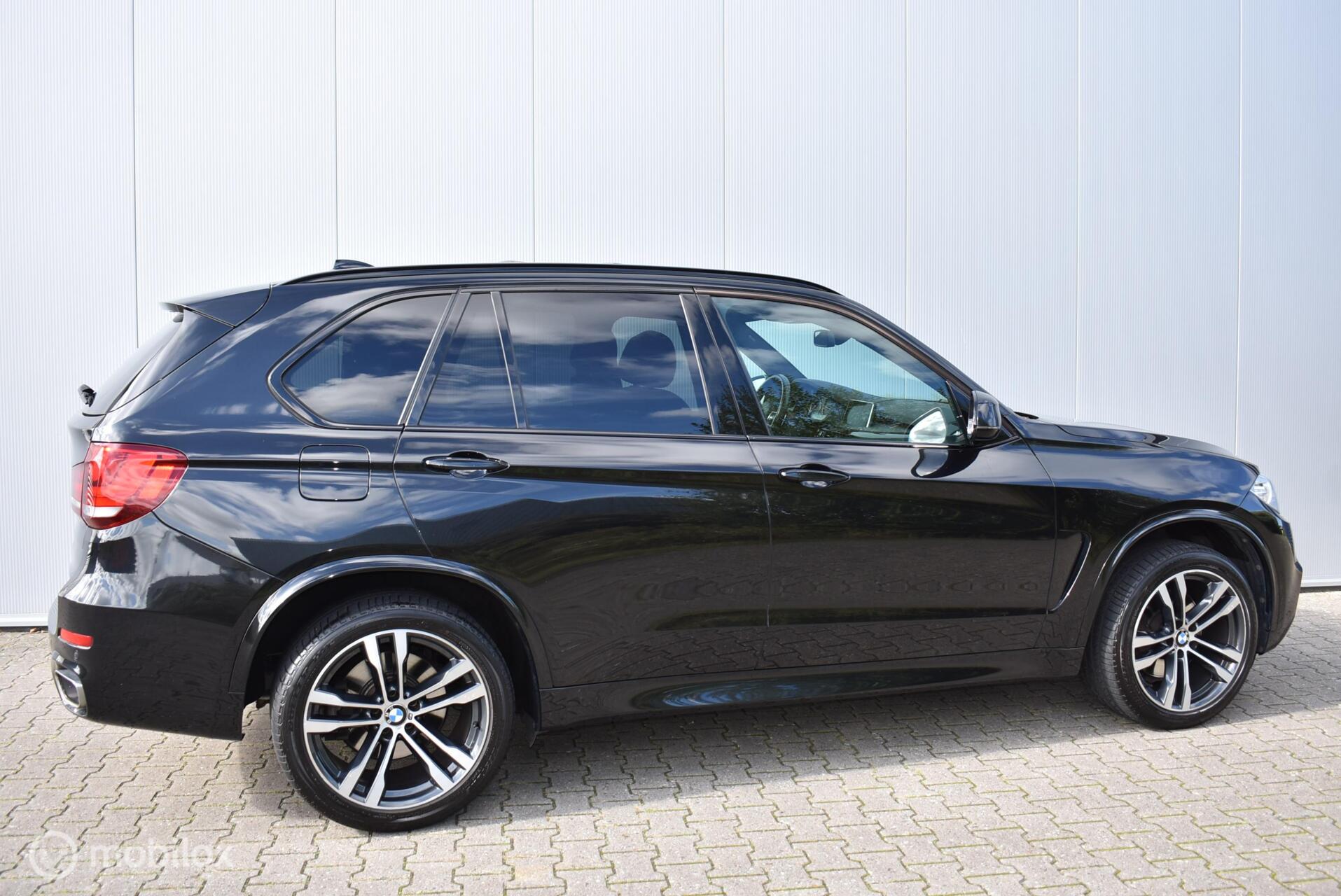 Foto van BMW X5 Xdrive40d