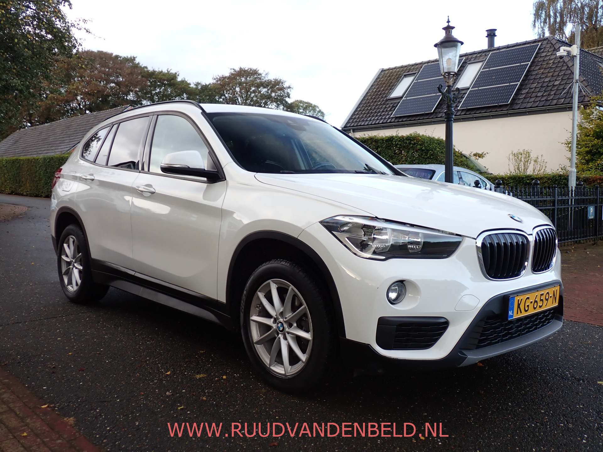 Foto van BMW X1 sDrive 18i