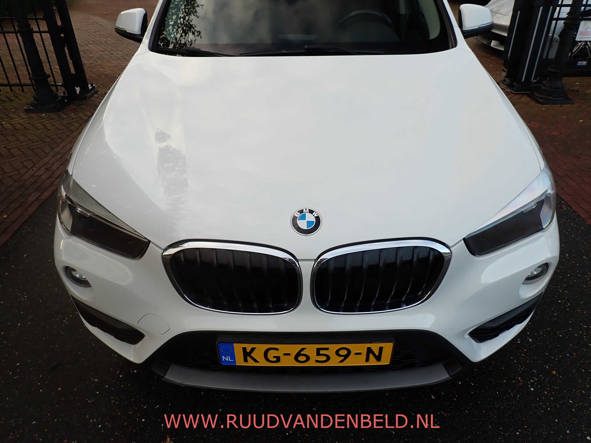 Foto van BMW X1 sDrive 18i
