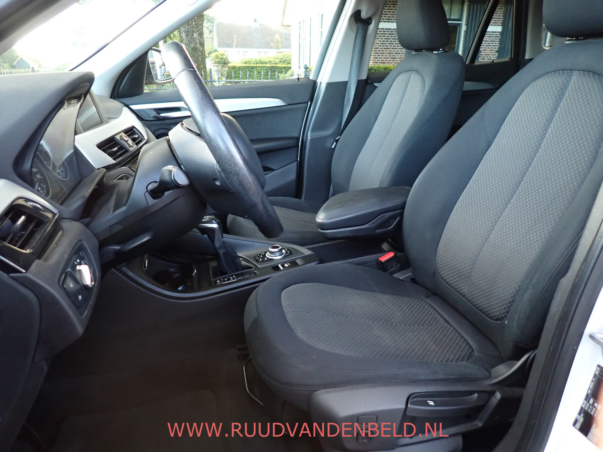 Foto van BMW X1 sDrive 18i