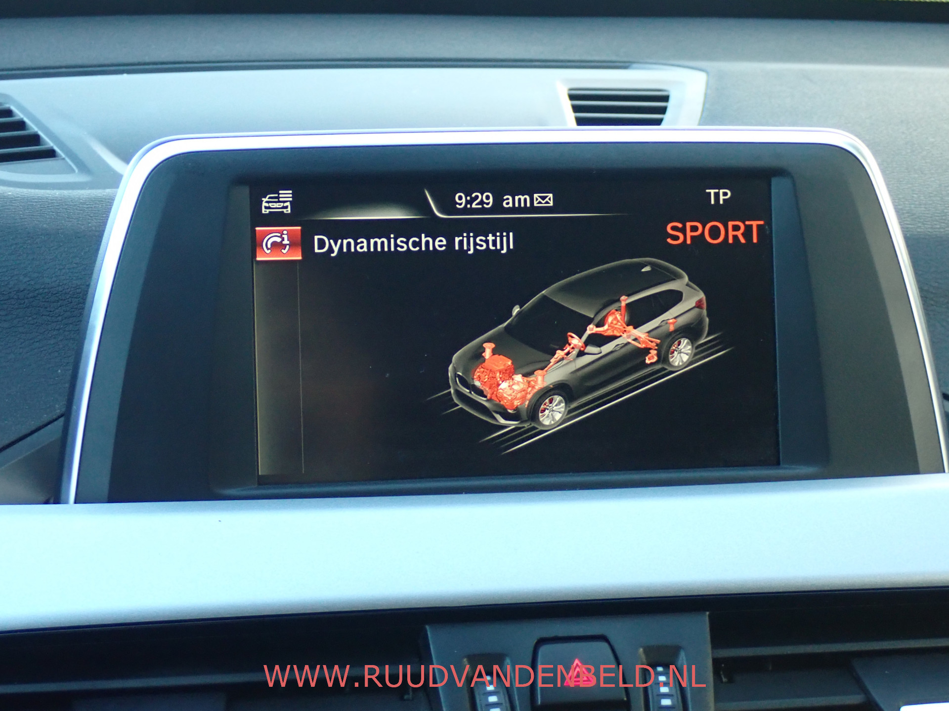 Foto van BMW X1 sDrive 18i