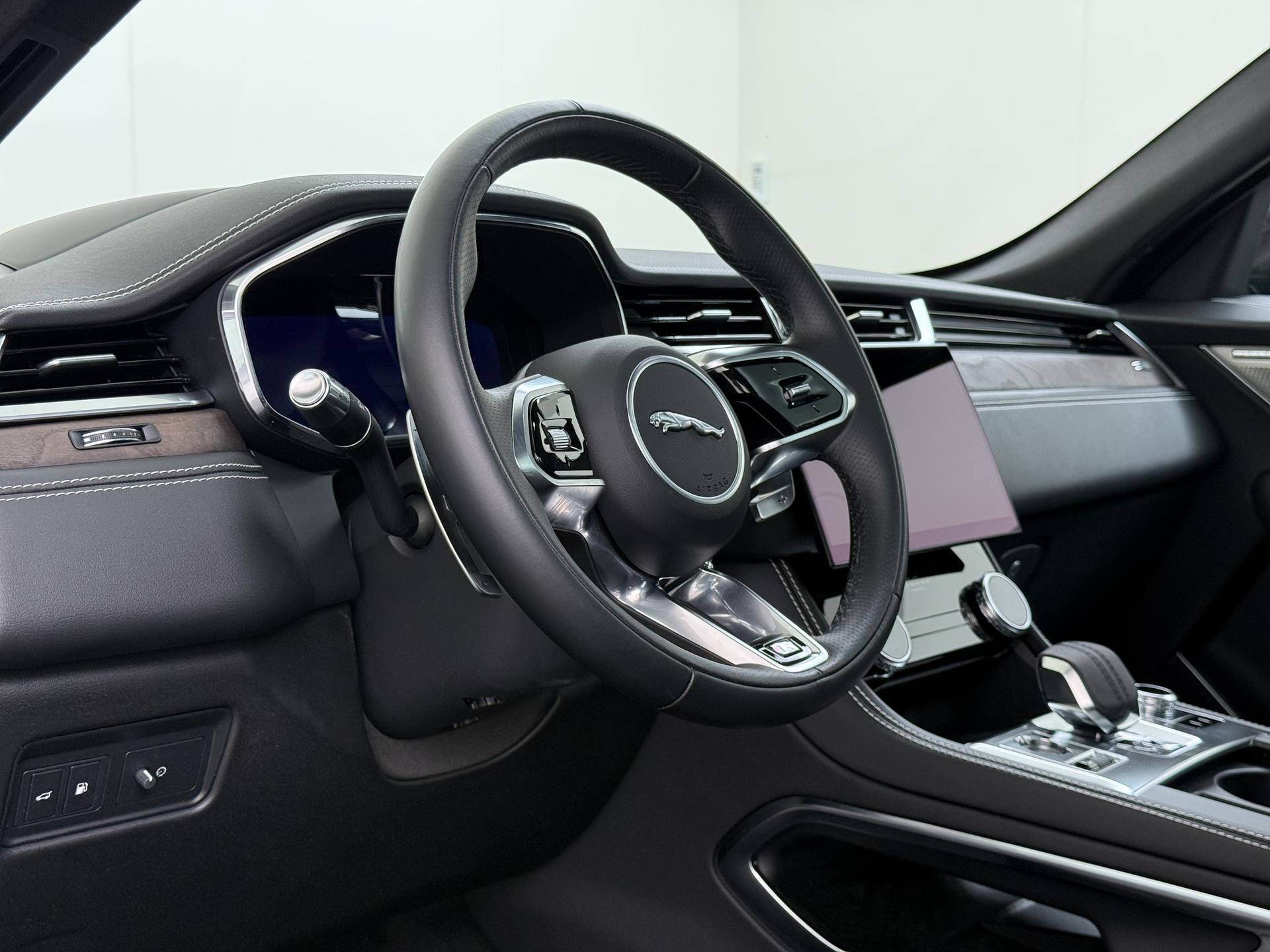 Foto van Jaguar Jaguar F-pace