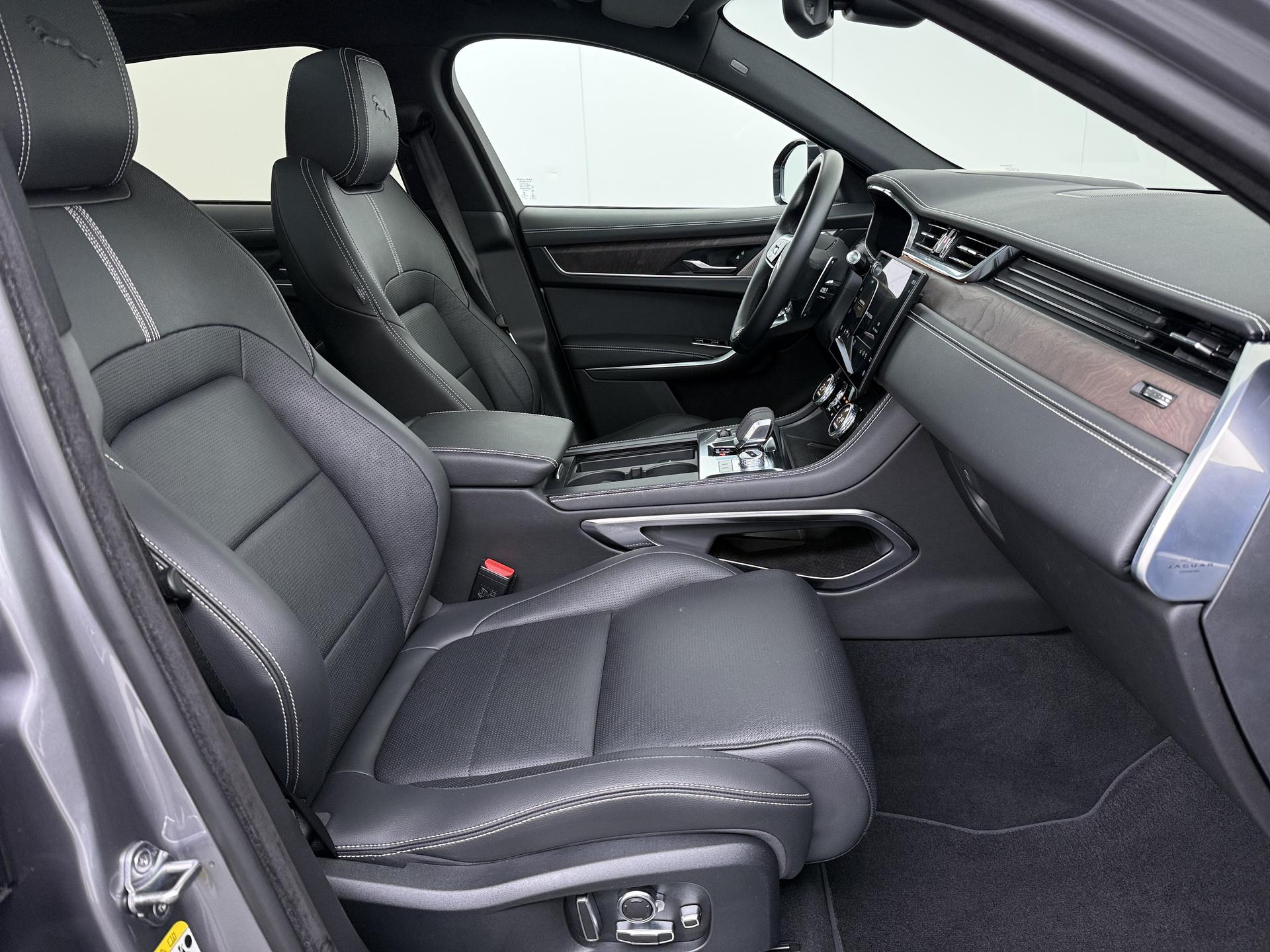 Foto van Jaguar Jaguar F-pace