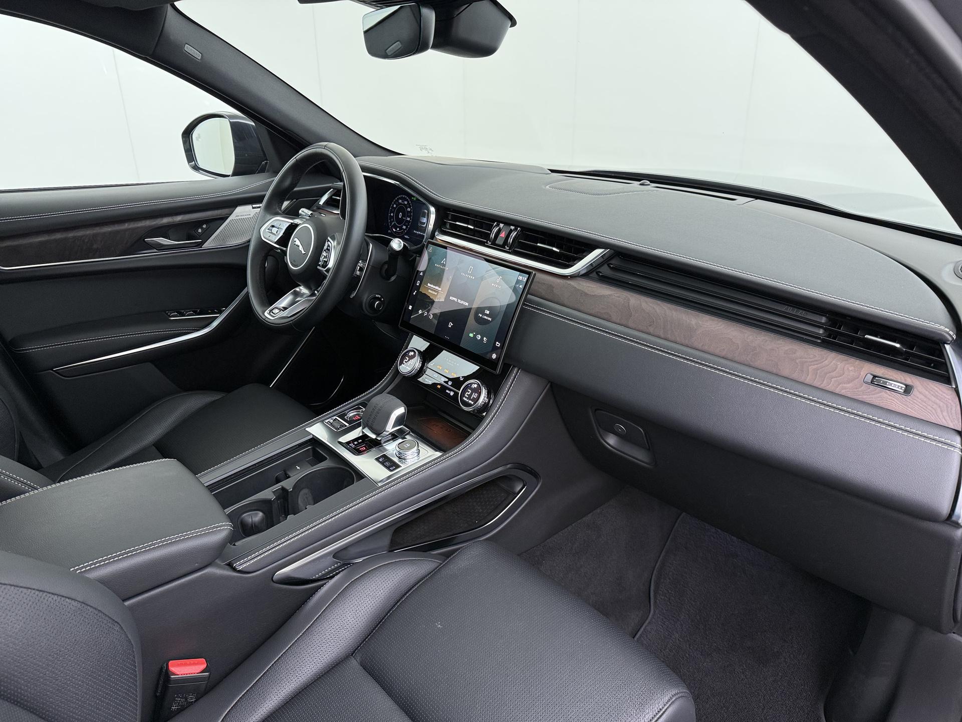 Foto van Jaguar Jaguar F-pace