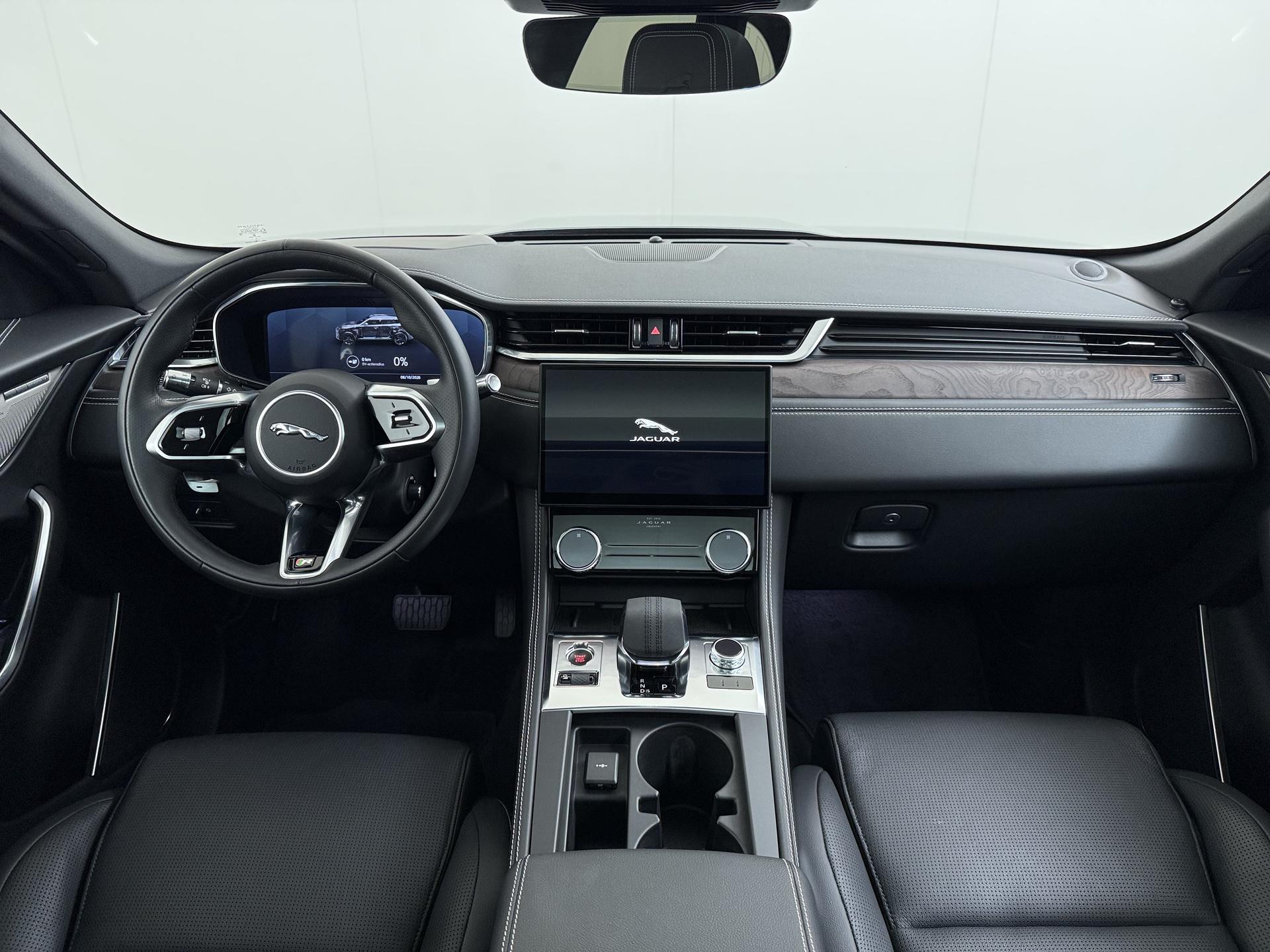 Foto van Jaguar Jaguar F-pace