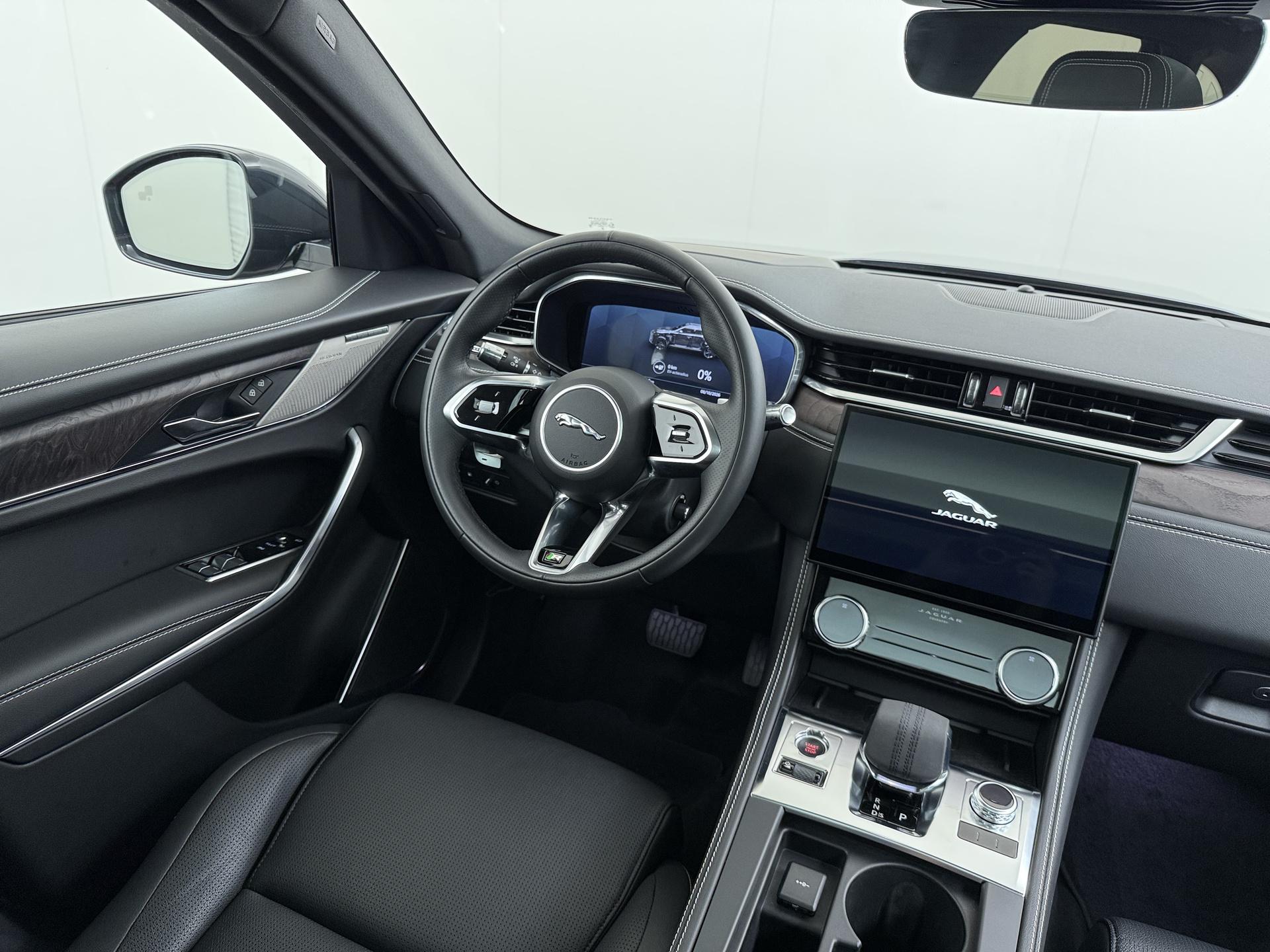 Foto van Jaguar Jaguar F-pace
