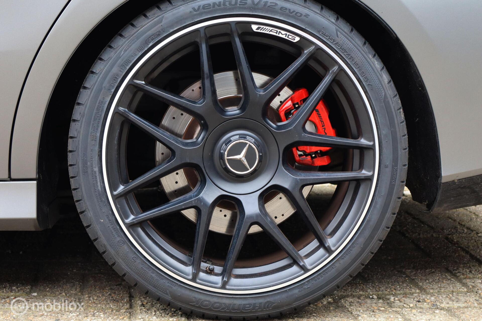Foto van Mercedes-Benz AMG Cla 45