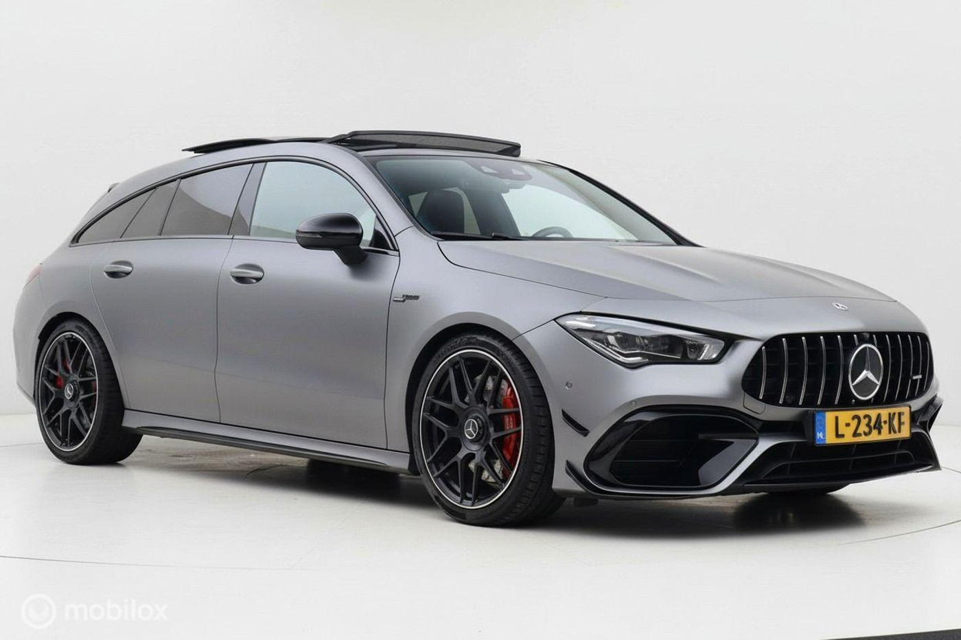 Foto van Mercedes-Benz AMG Cla 45