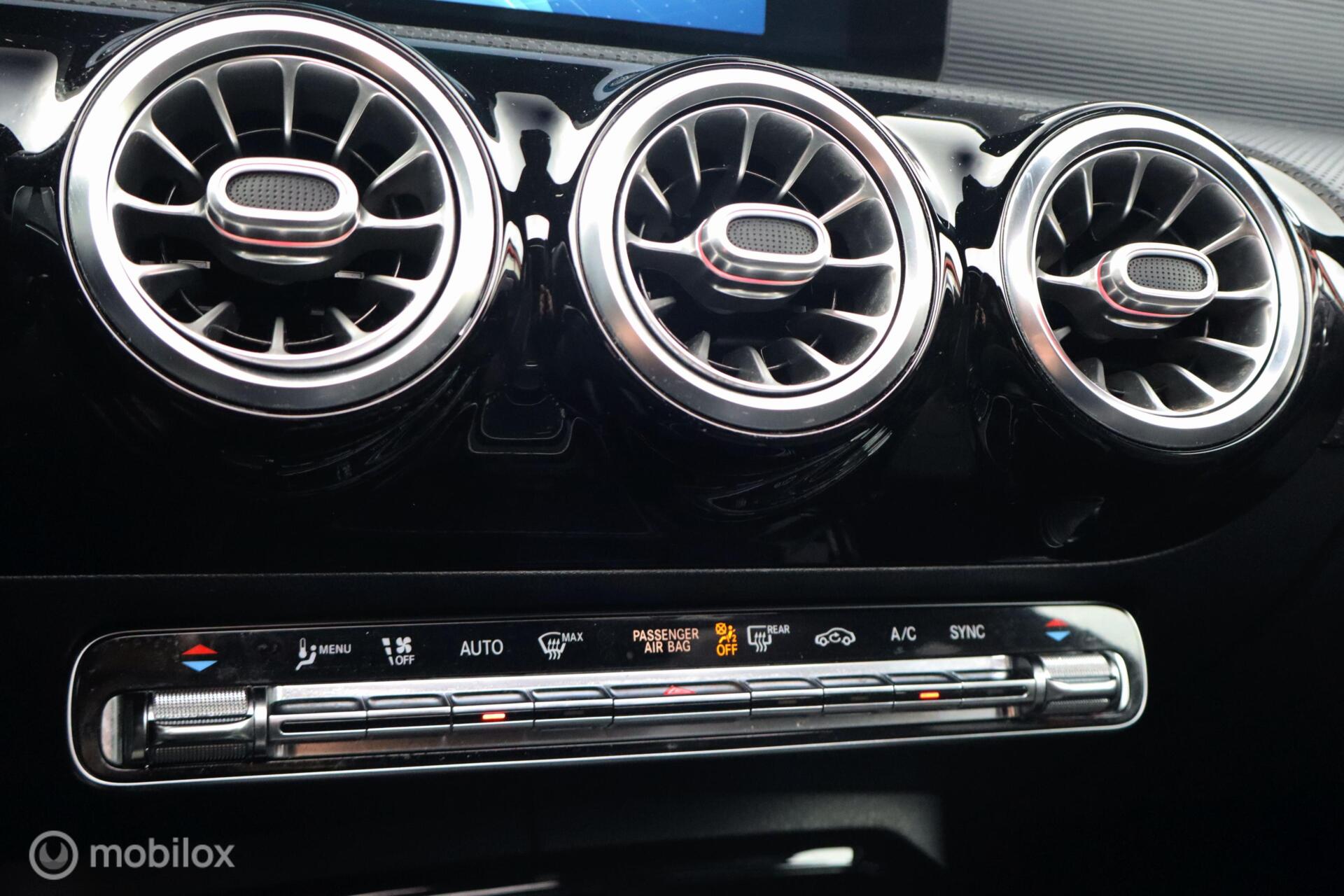 Foto van Mercedes-Benz AMG Cla 45