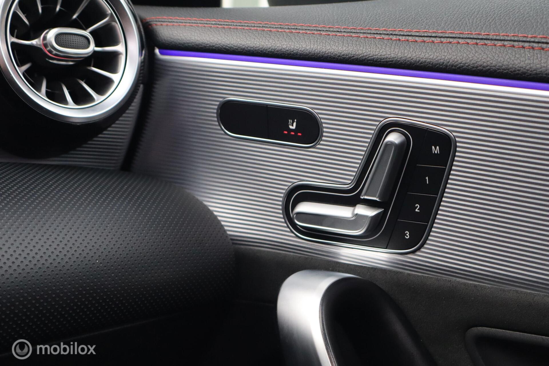 Foto van Mercedes-Benz AMG Cla 45