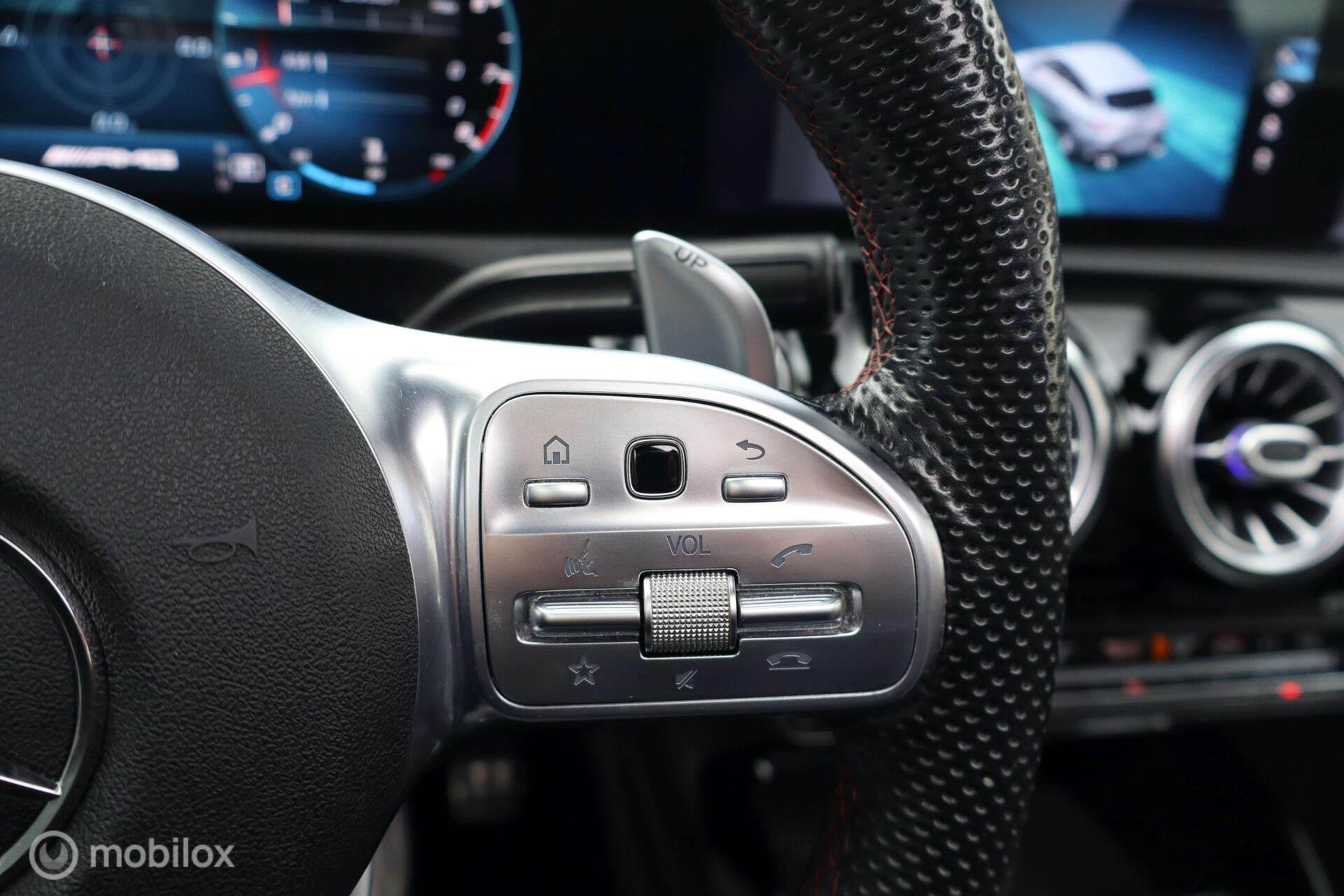 Foto van Mercedes-Benz AMG Cla 45
