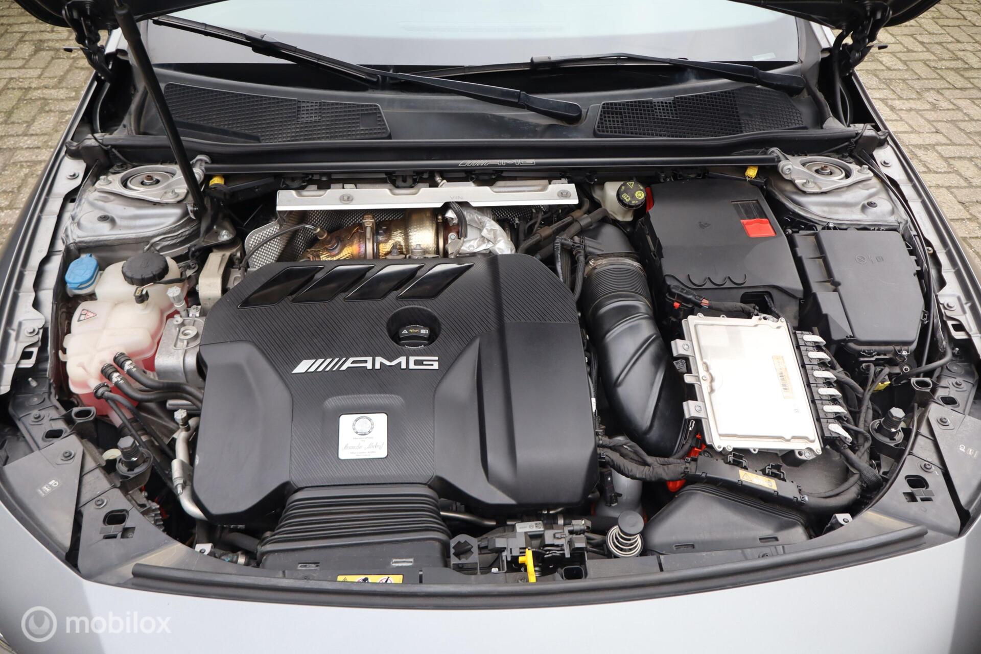 Foto van Mercedes-Benz AMG Cla 45