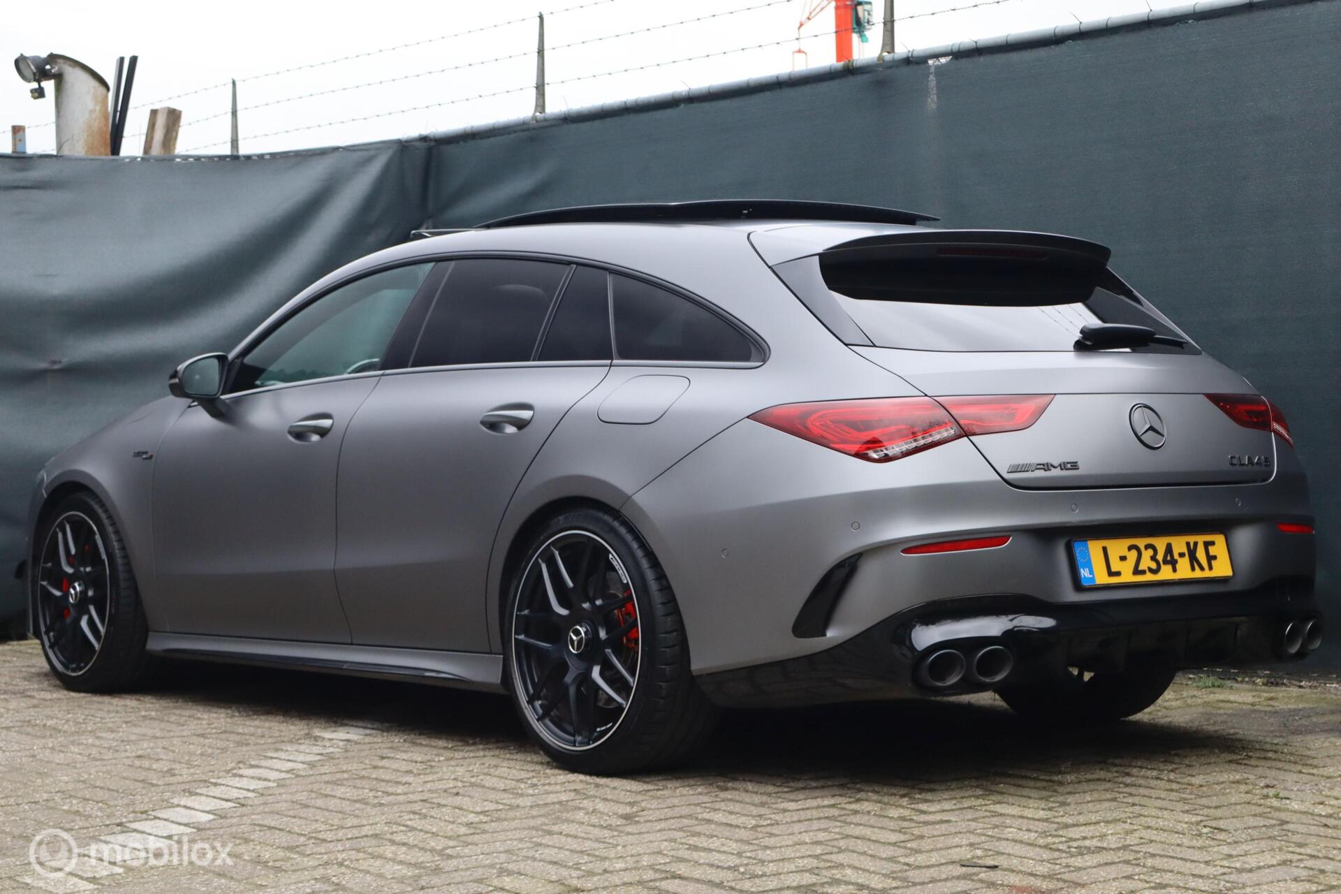 Foto van Mercedes-Benz AMG Cla 45