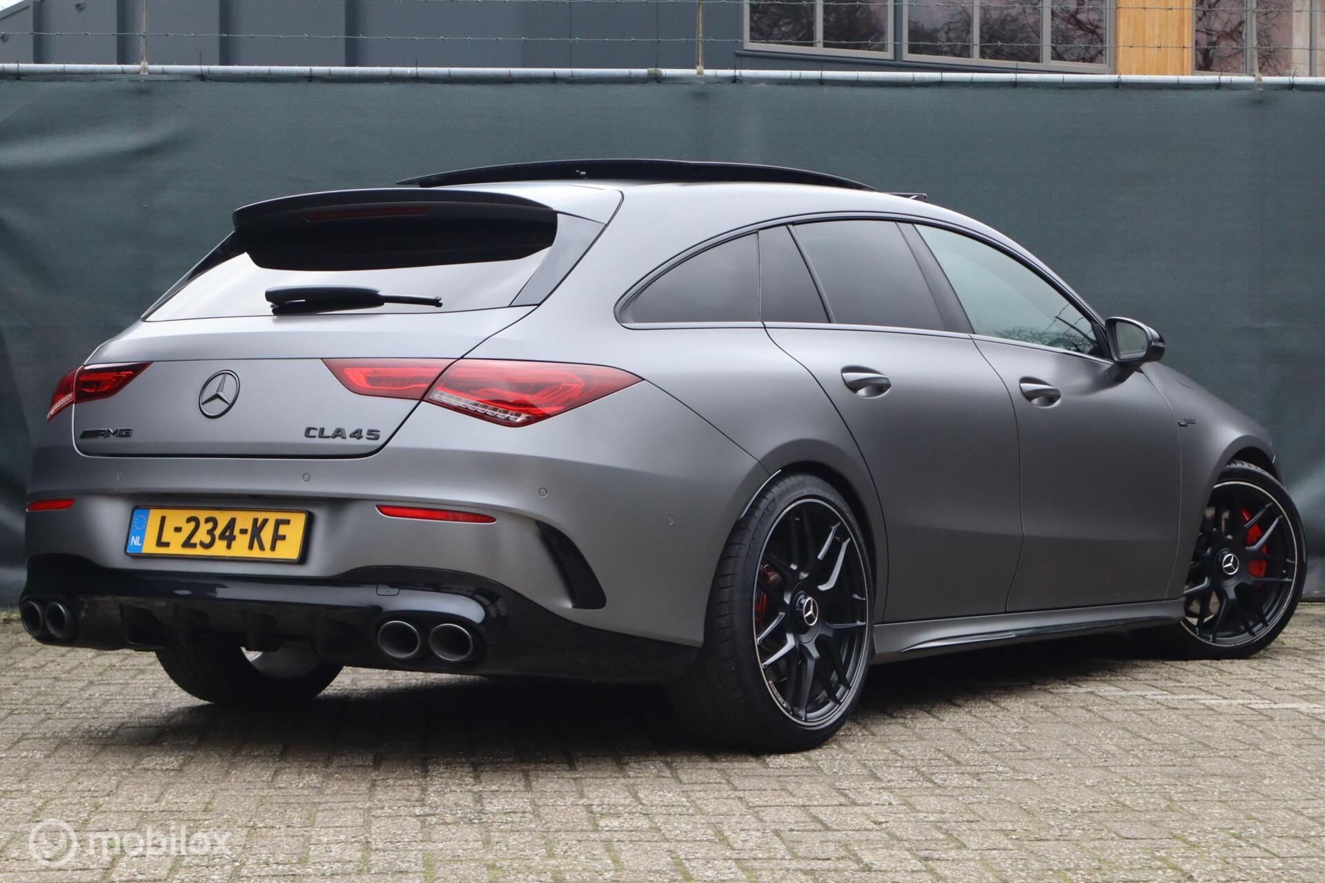 Foto van Mercedes-Benz AMG Cla 45