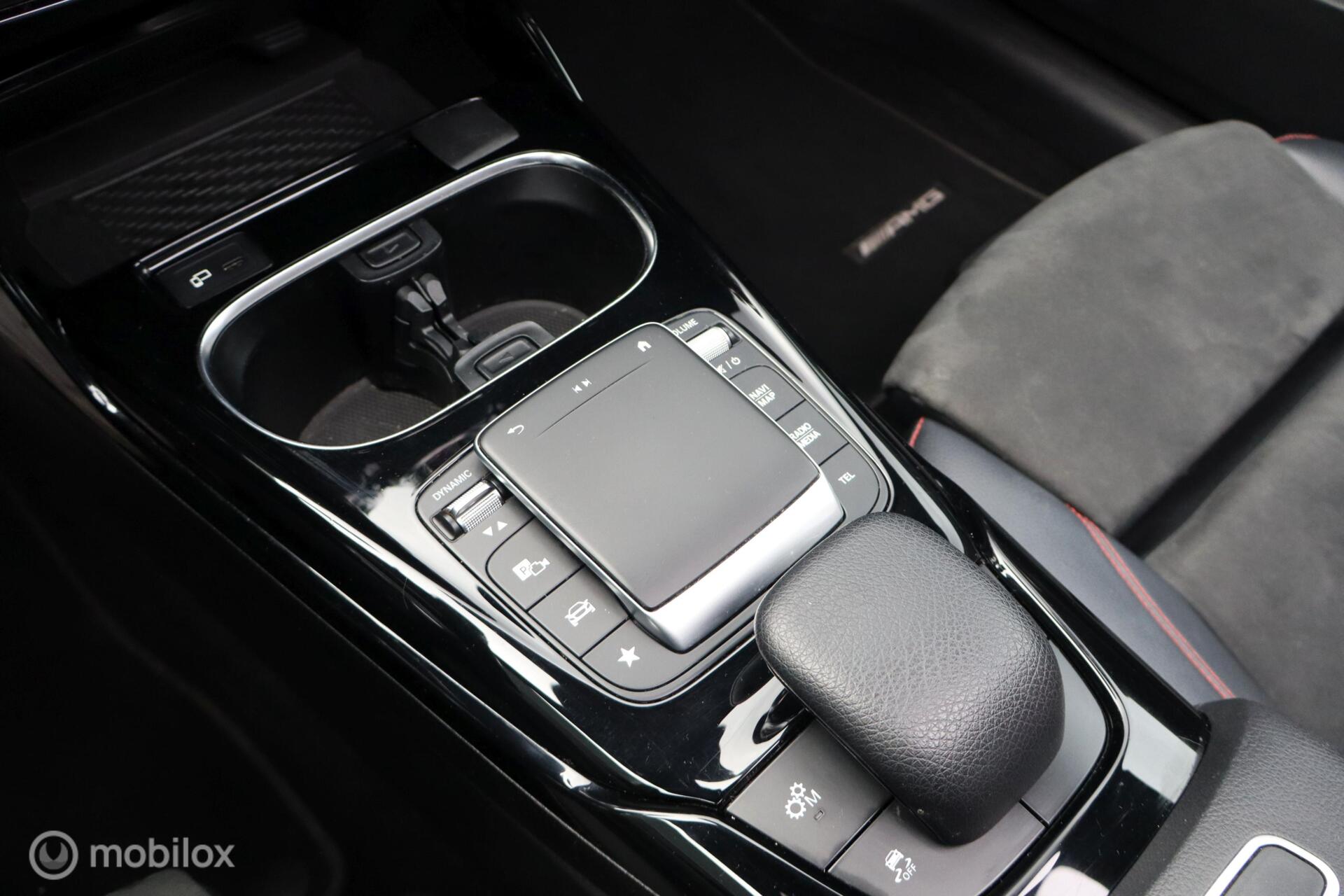 Foto van Mercedes-Benz AMG Cla 45