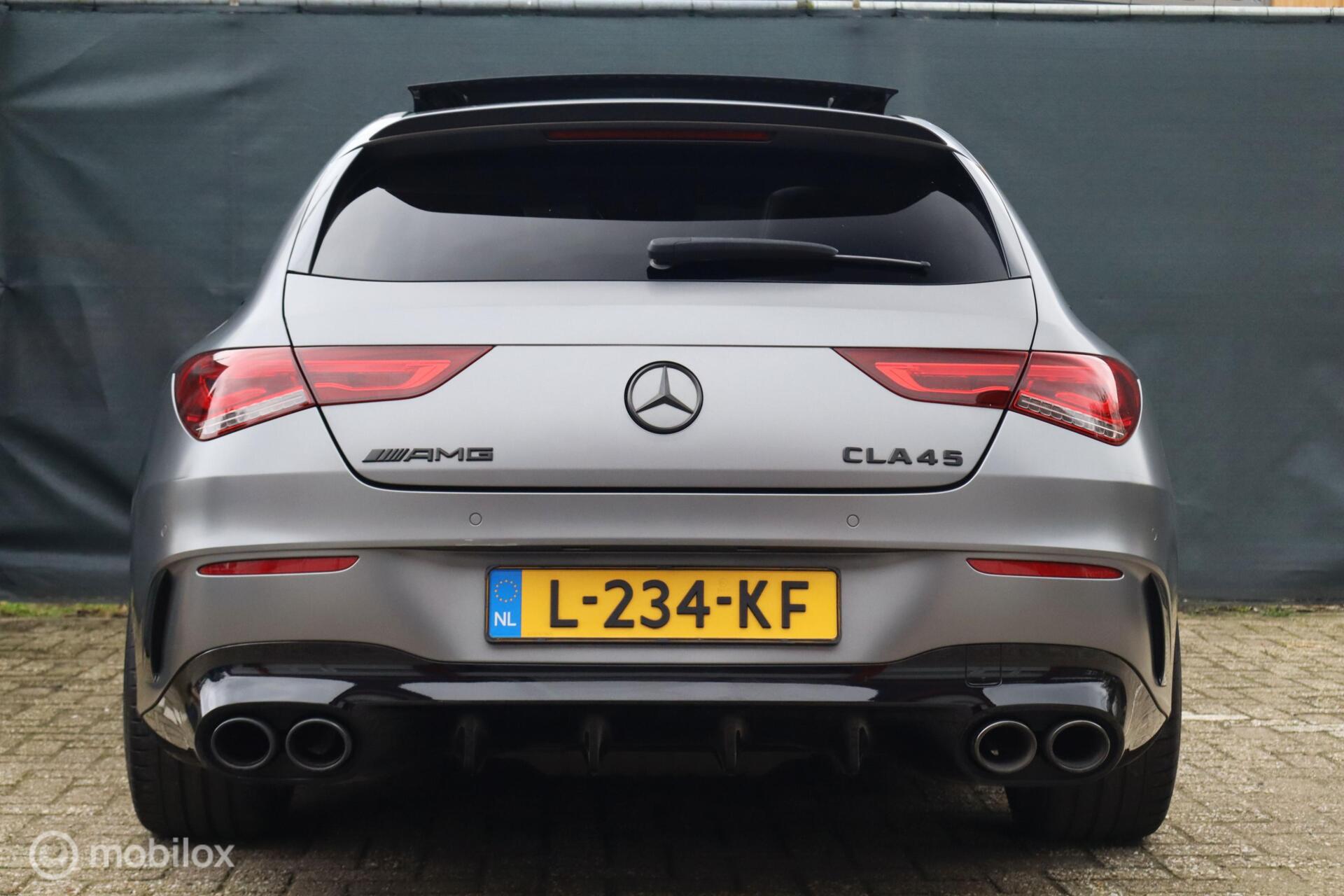 Foto van Mercedes-Benz AMG Cla 45