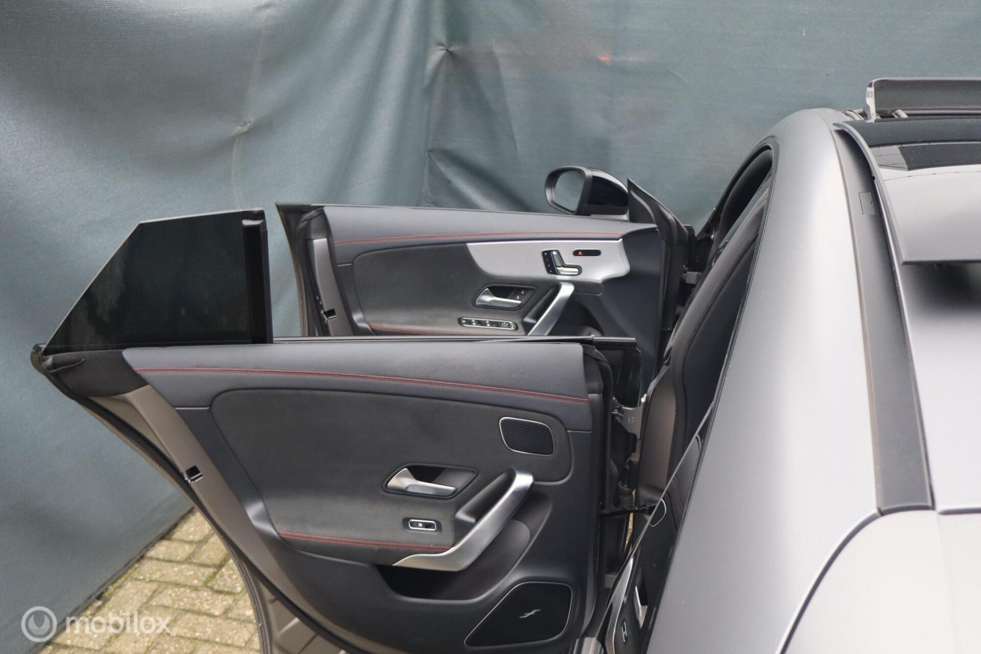 Foto van Mercedes-Benz AMG Cla 45