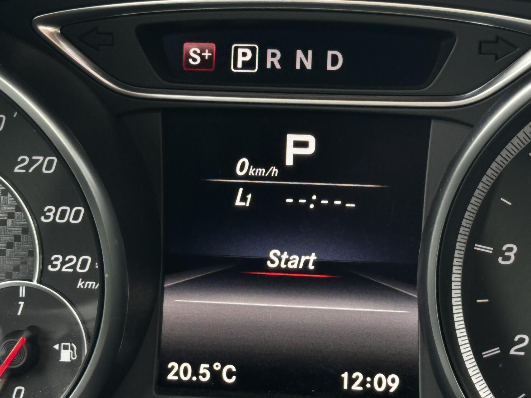 Foto van Mercedes-Benz AMG Cla 45
