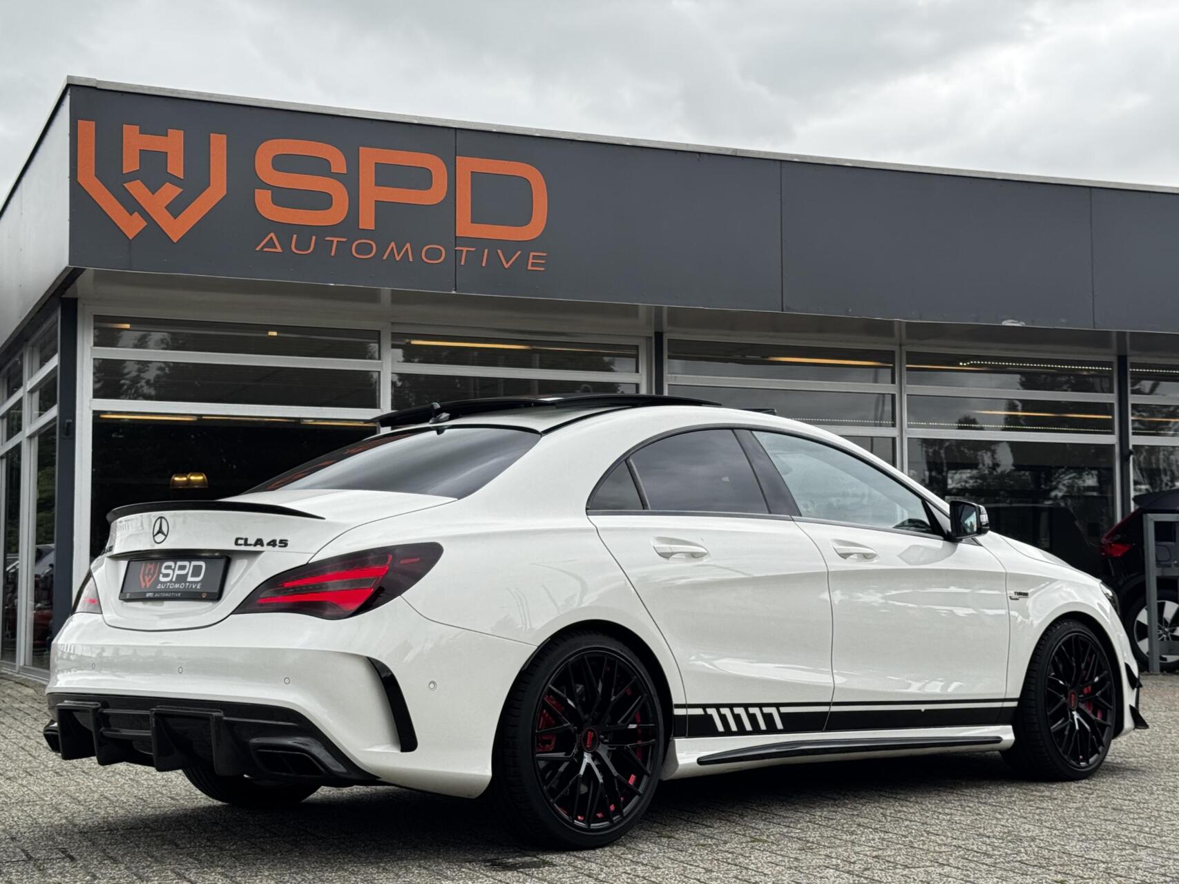 Foto van Mercedes-Benz AMG Cla 45